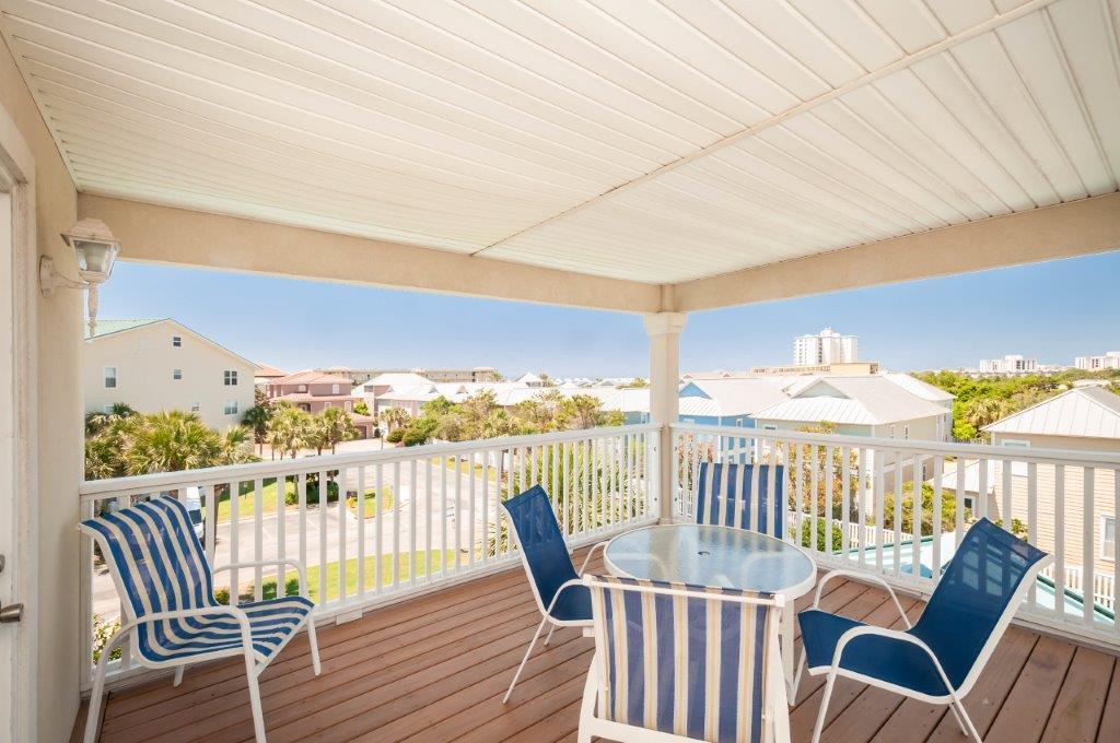 MARAVILLA COTTAGES - Residential