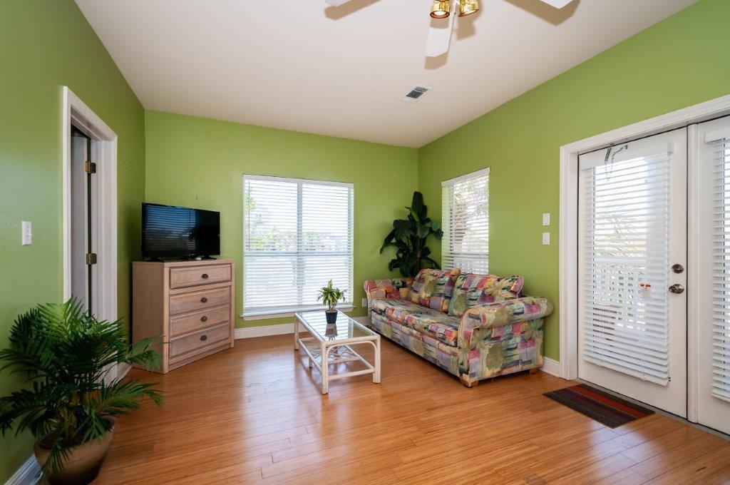 MARAVILLA COTTAGES - Residential