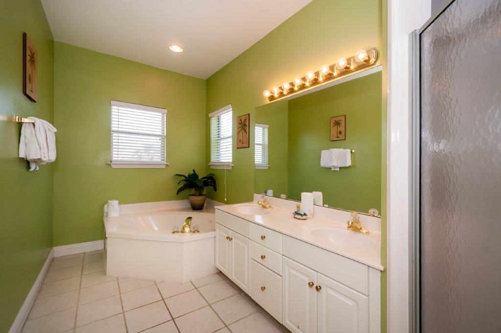 MARAVILLA COTTAGES - Residential