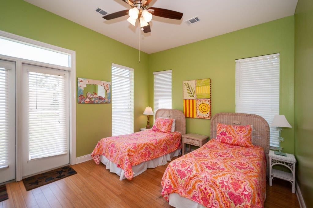 MARAVILLA COTTAGES - Residential