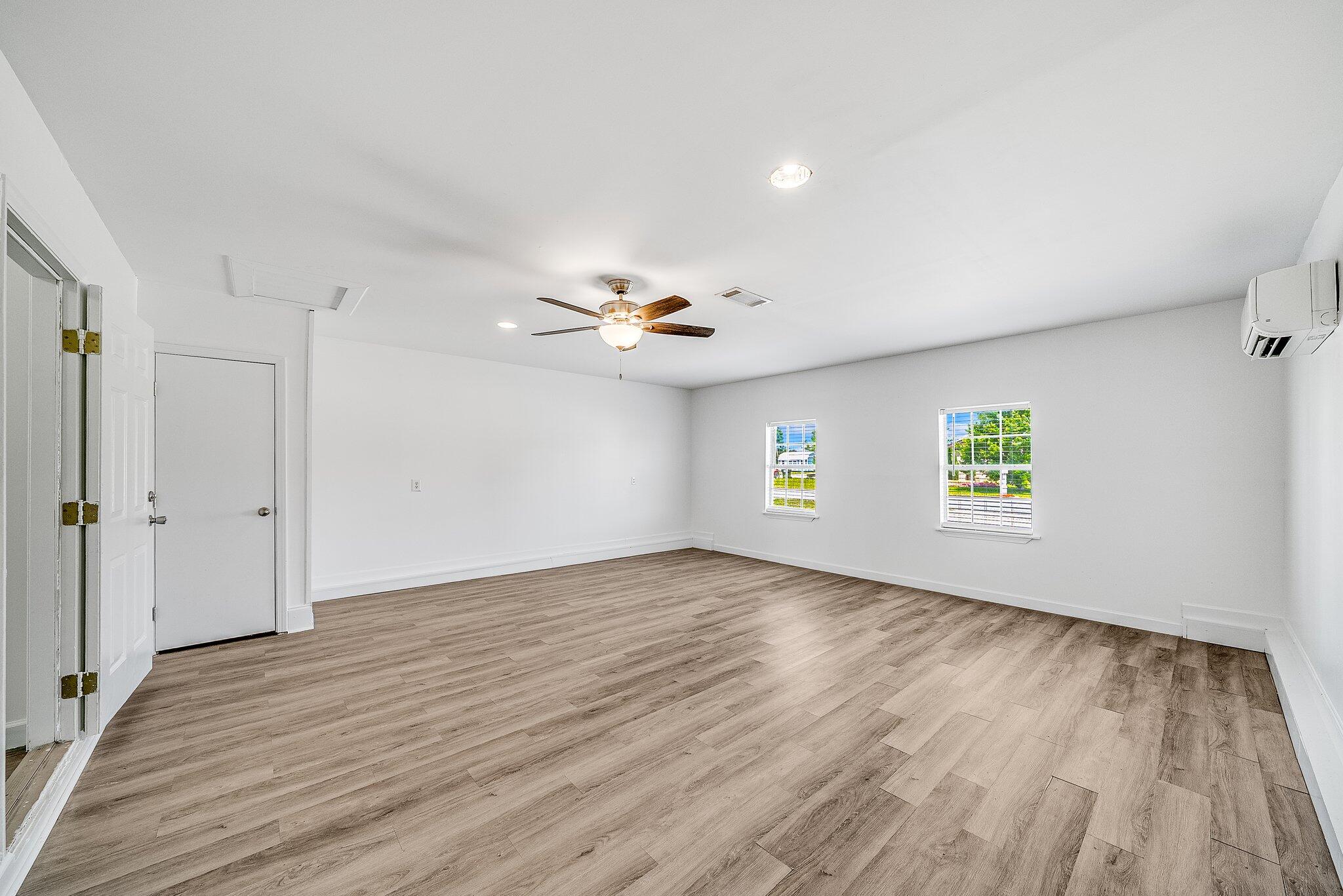 LYNN HAVEN - Residential