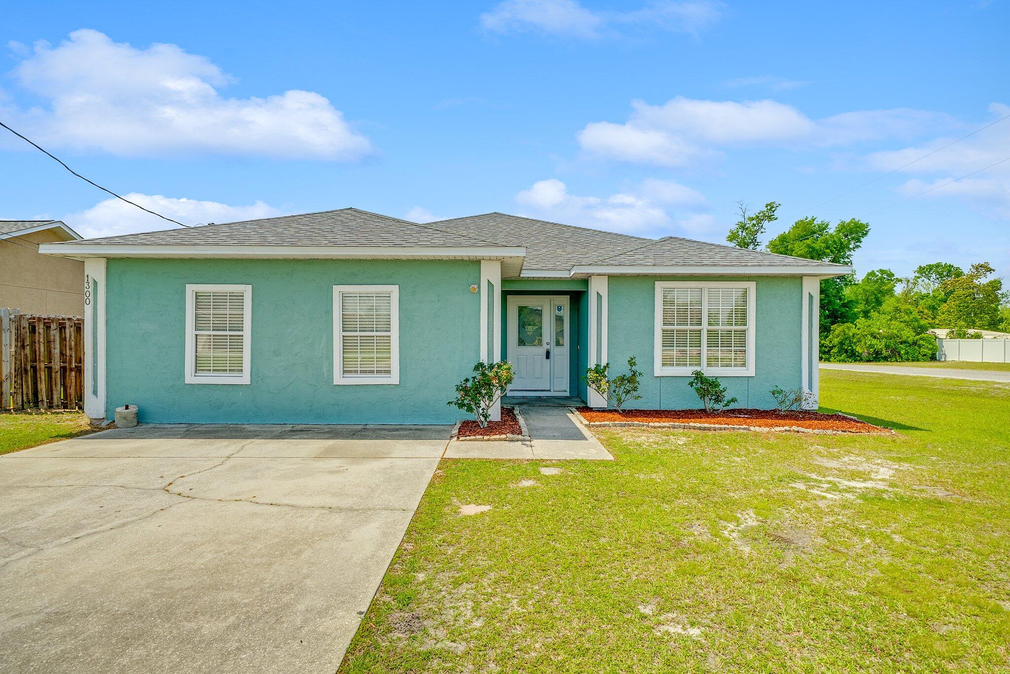 LYNN HAVEN - Residential