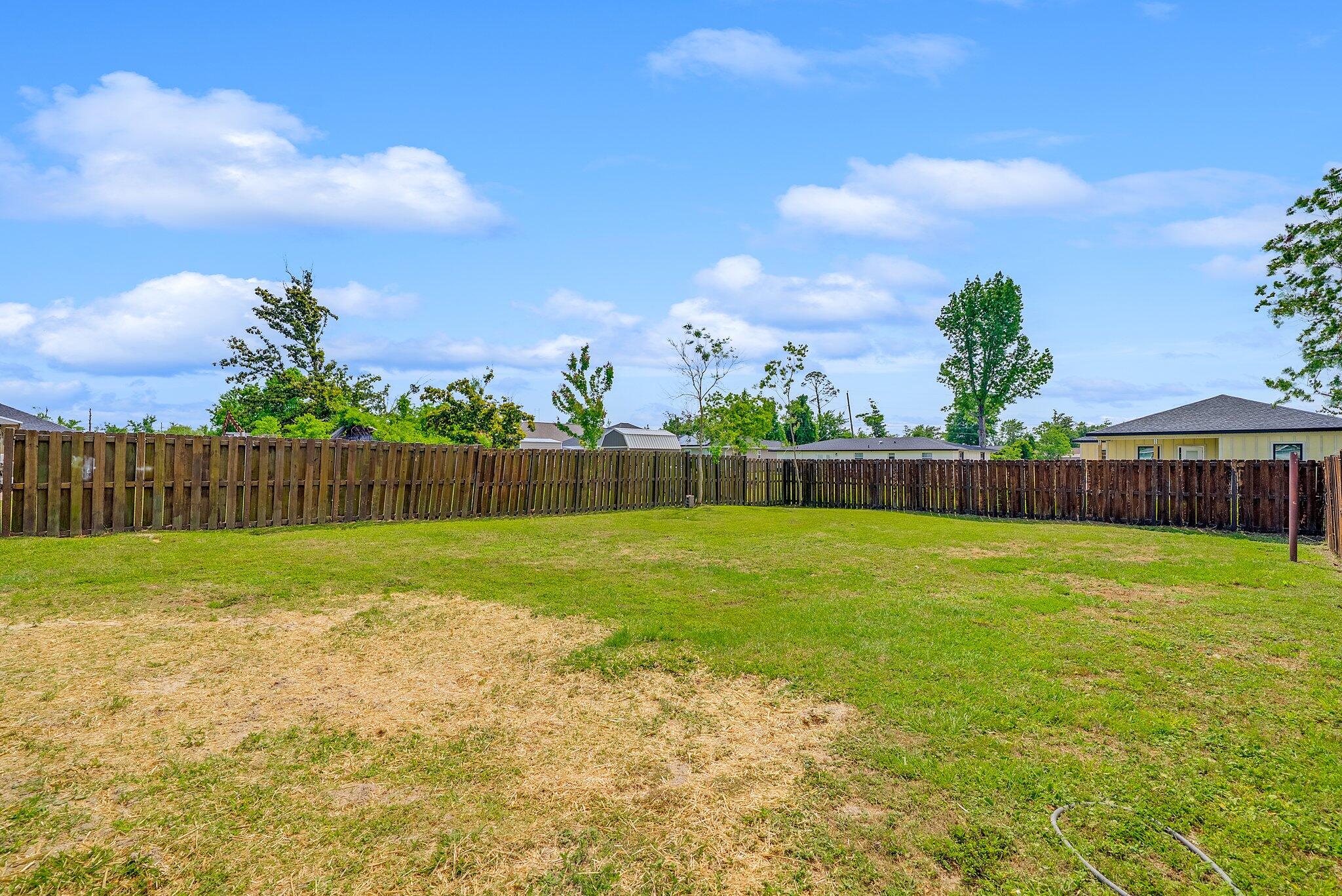 LYNN HAVEN - Residential