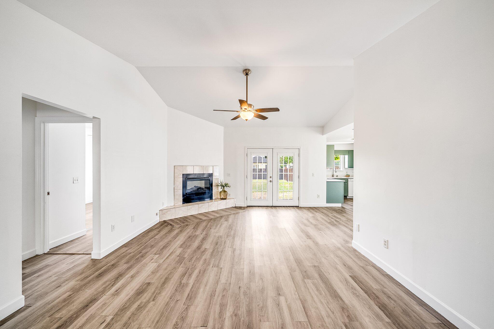 LYNN HAVEN - Residential