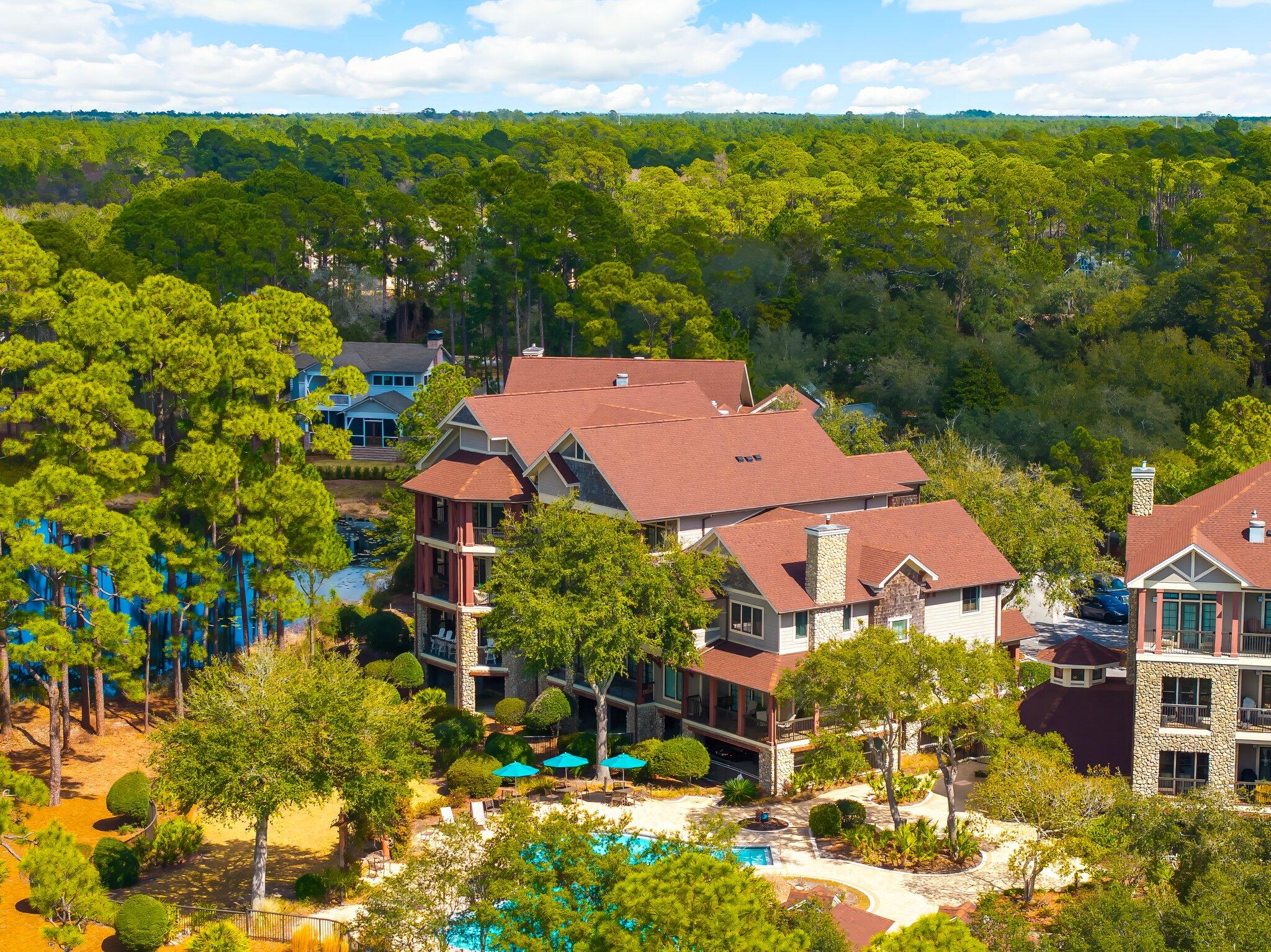 WILD HERON LAKESIDE LODGE - Residential