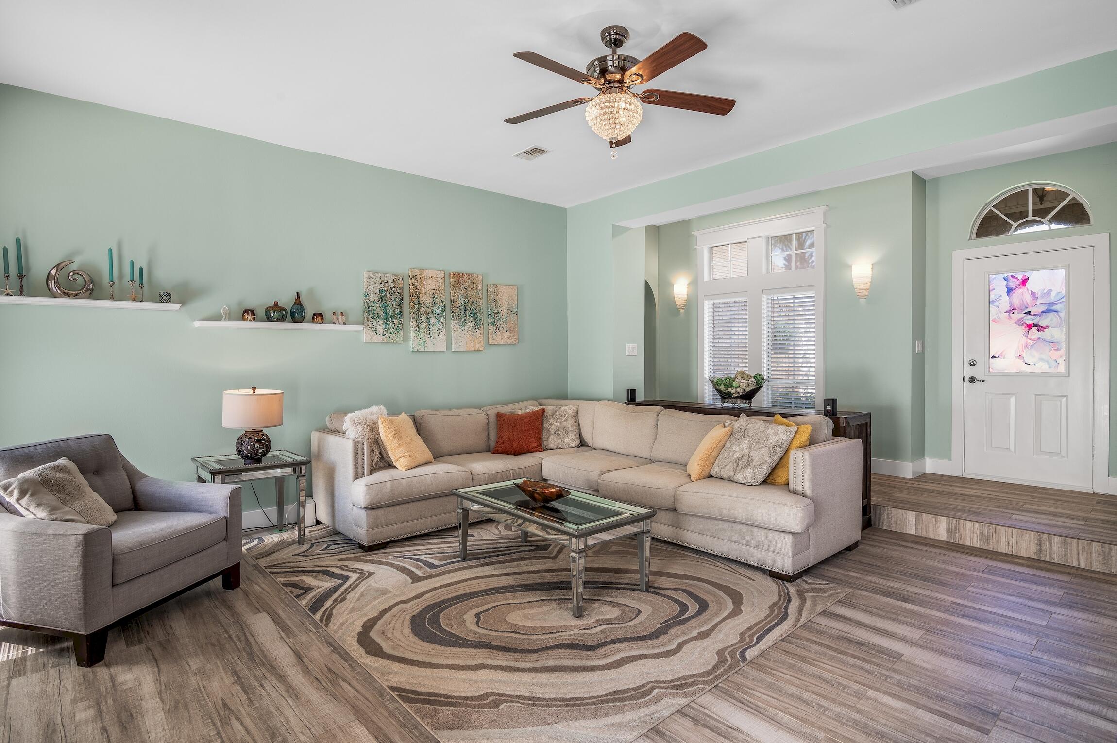 WINDSOR FOREST - Residential