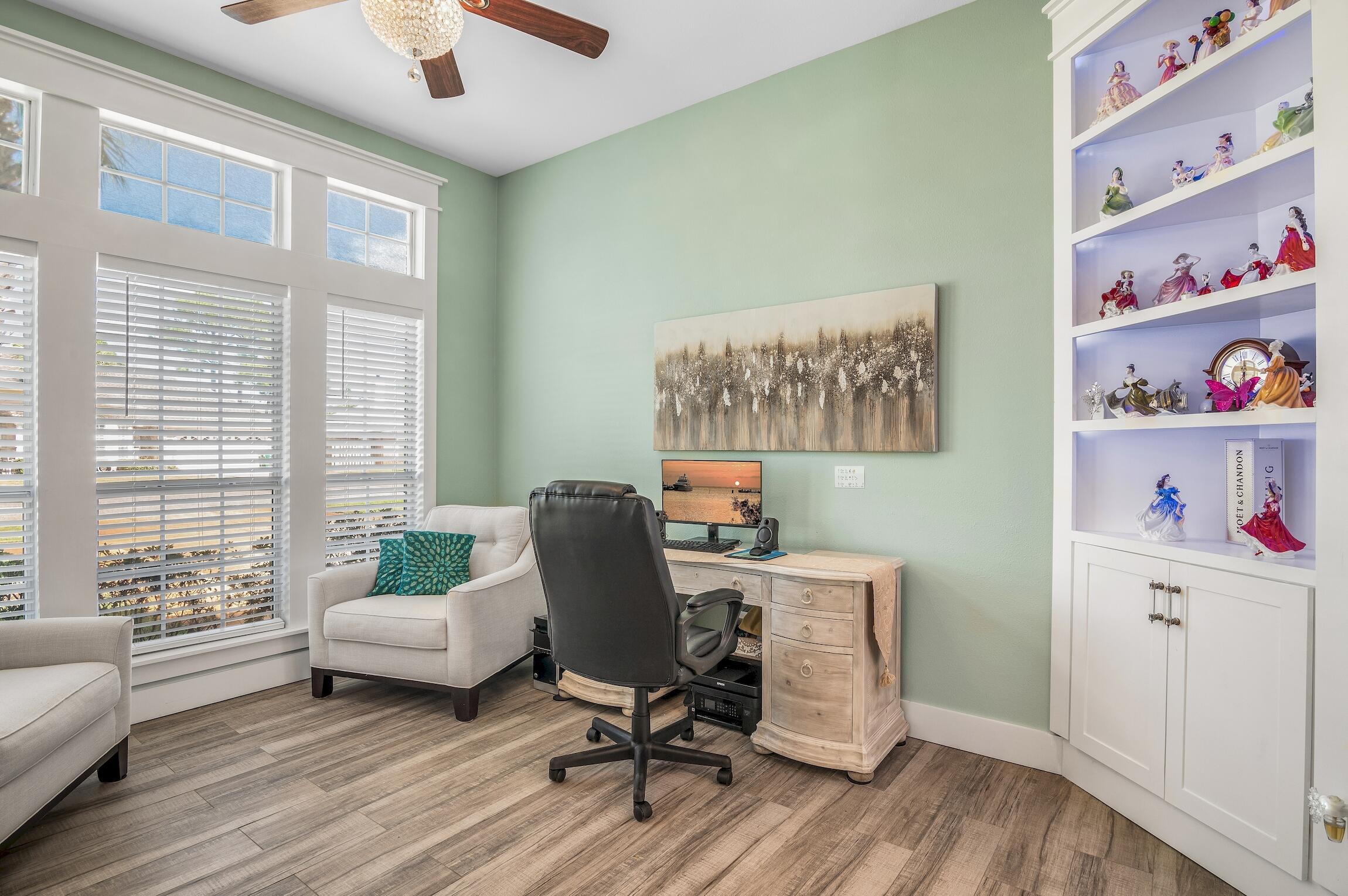 WINDSOR FOREST - Residential