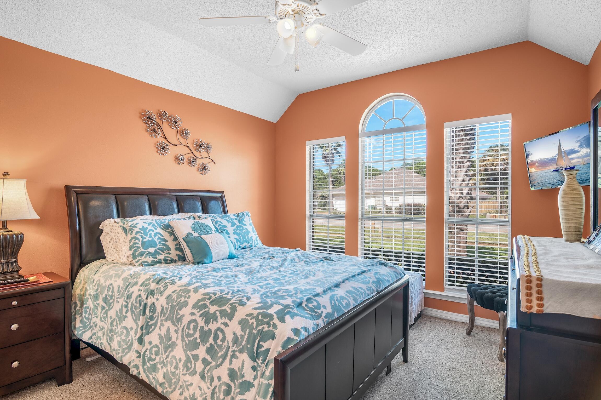 WINDSOR FOREST - Residential