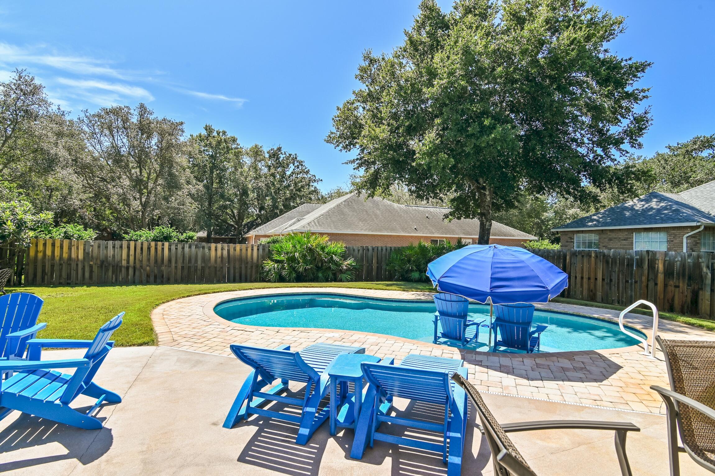 WINDSOR FOREST - Residential