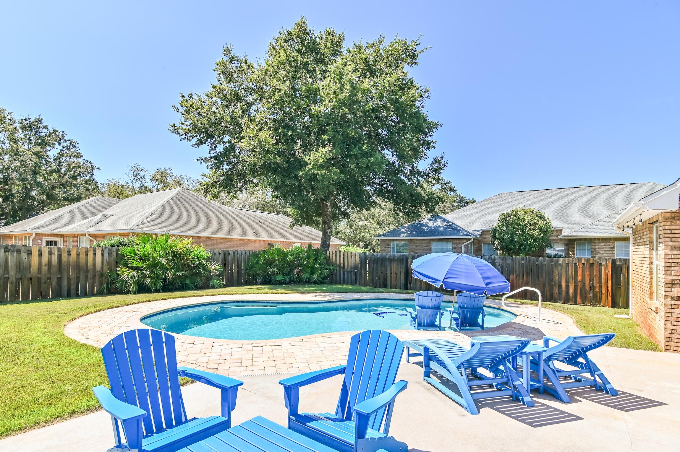 WINDSOR FOREST - Residential