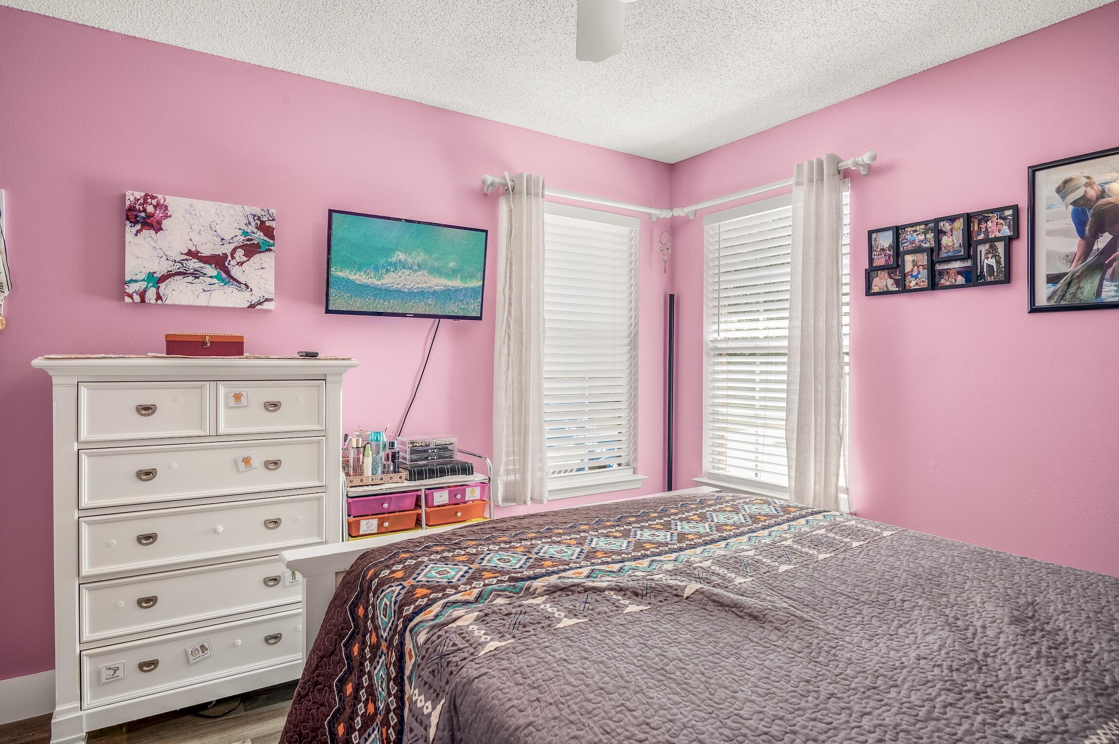 WINDSOR FOREST - Residential