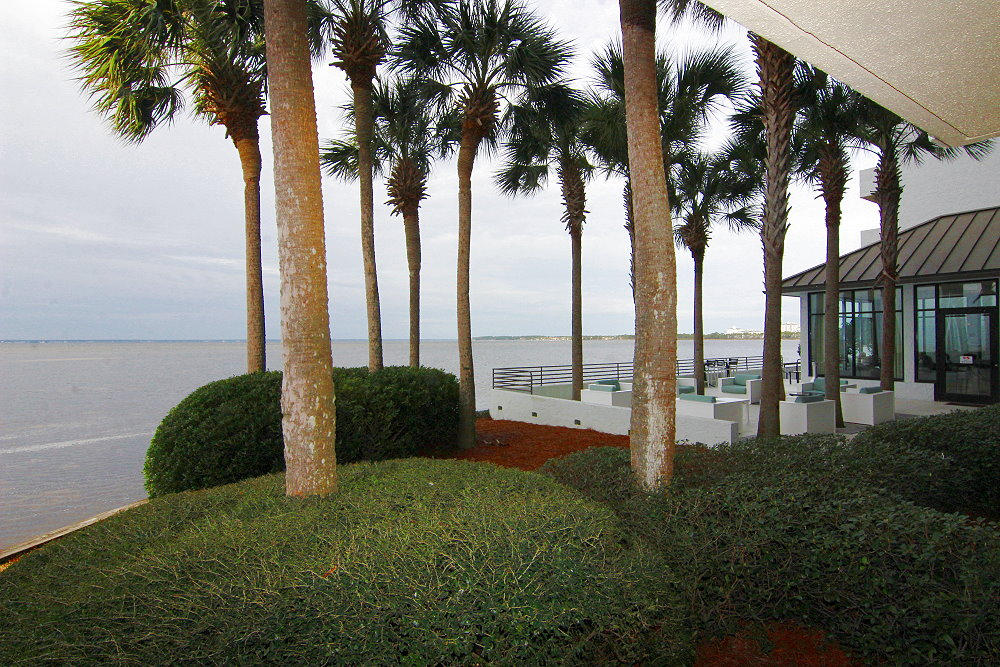 BAYSIDE CONDO SANDESTIN - Residential