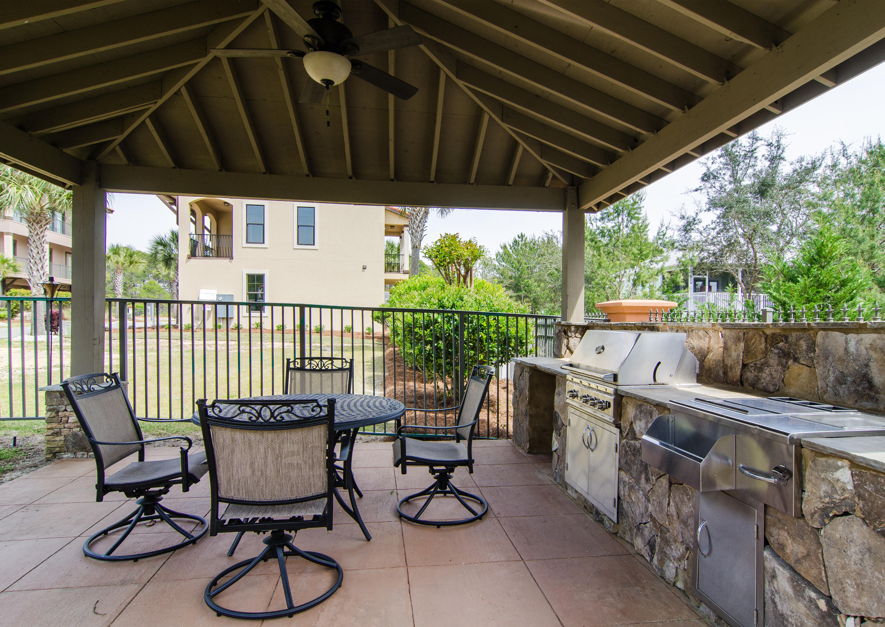 MONTEROSSO AL MARE - Residential