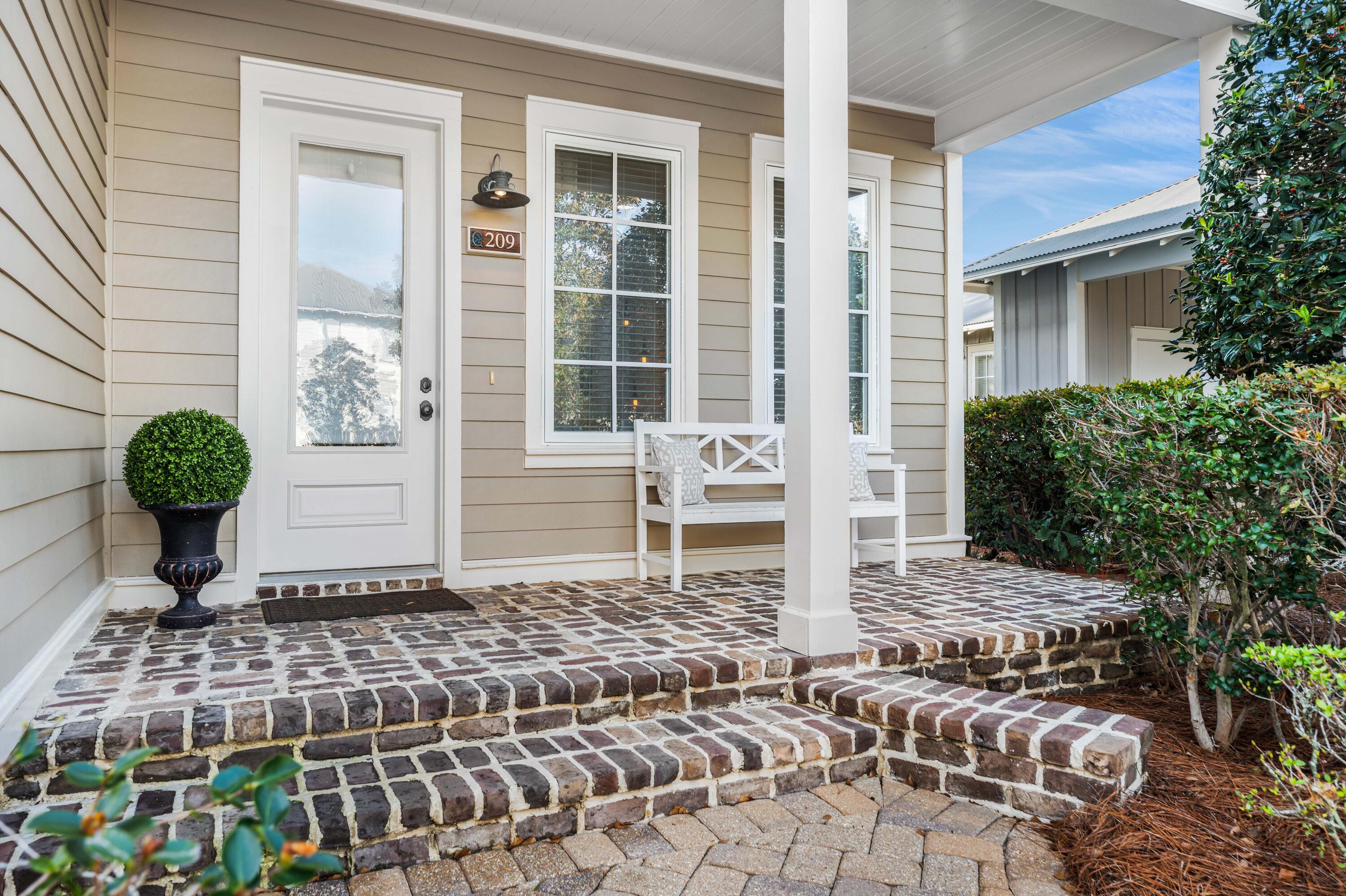 CARSON OAKS - Residential