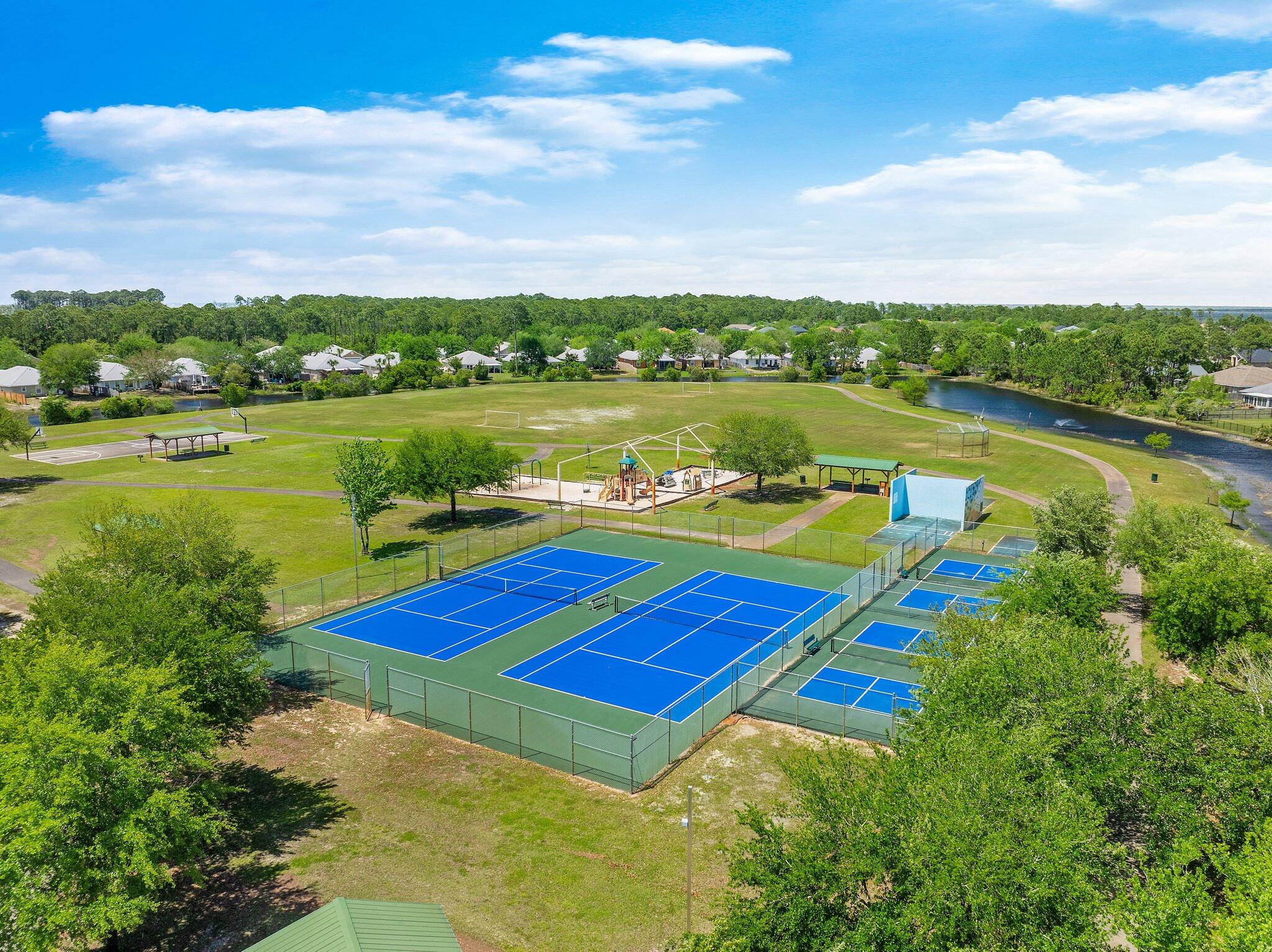 DRIFTWOOD ESTATES - Residential