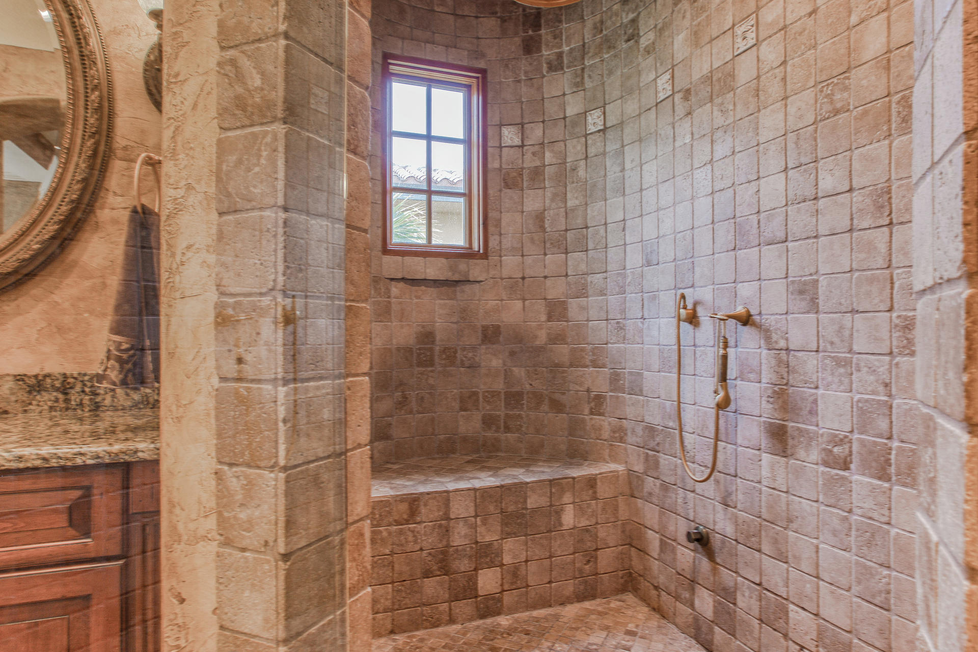 TUSCANA - Residential