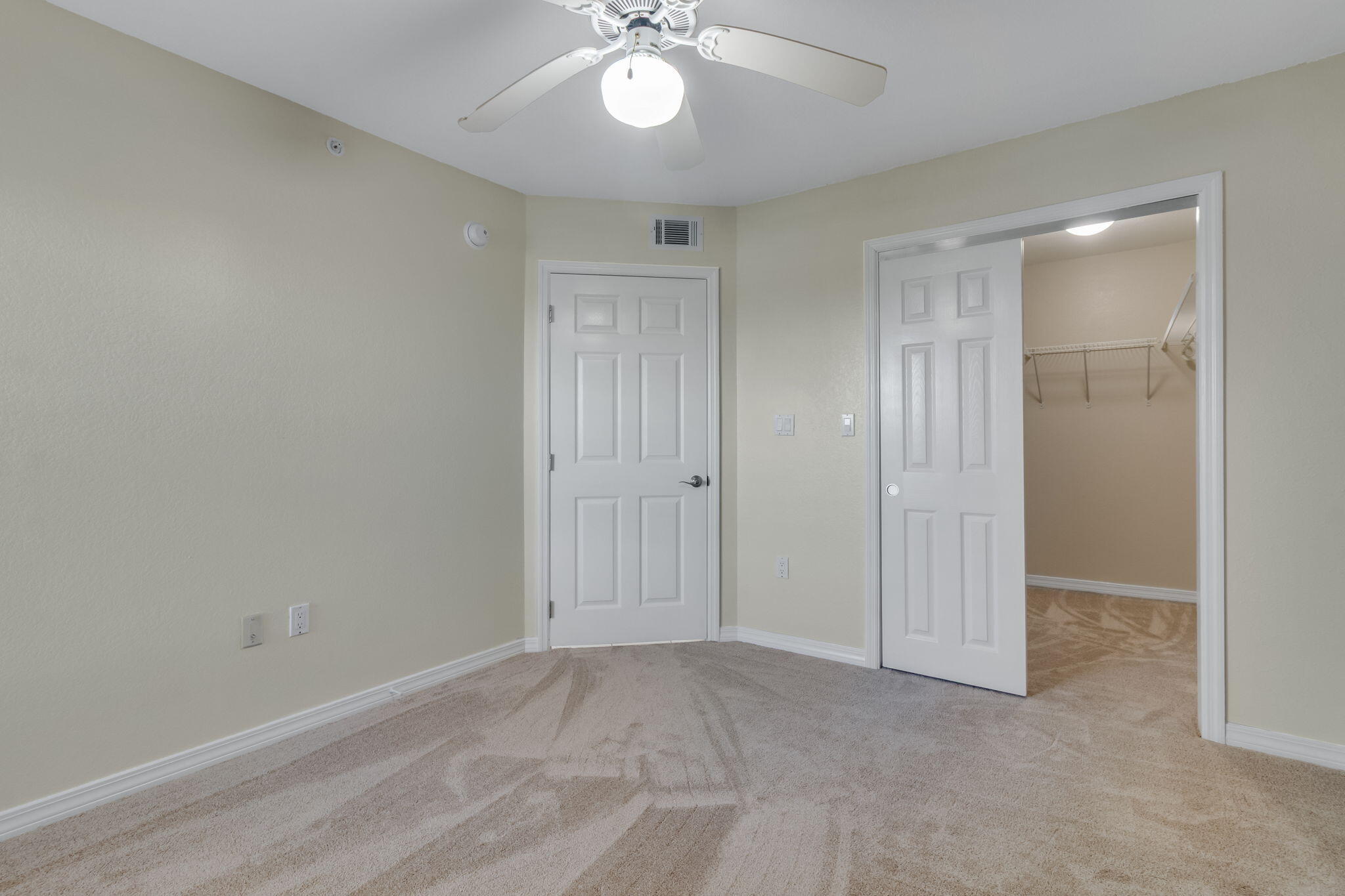 ISLANDER BEACH RESORT CONDO - Residential