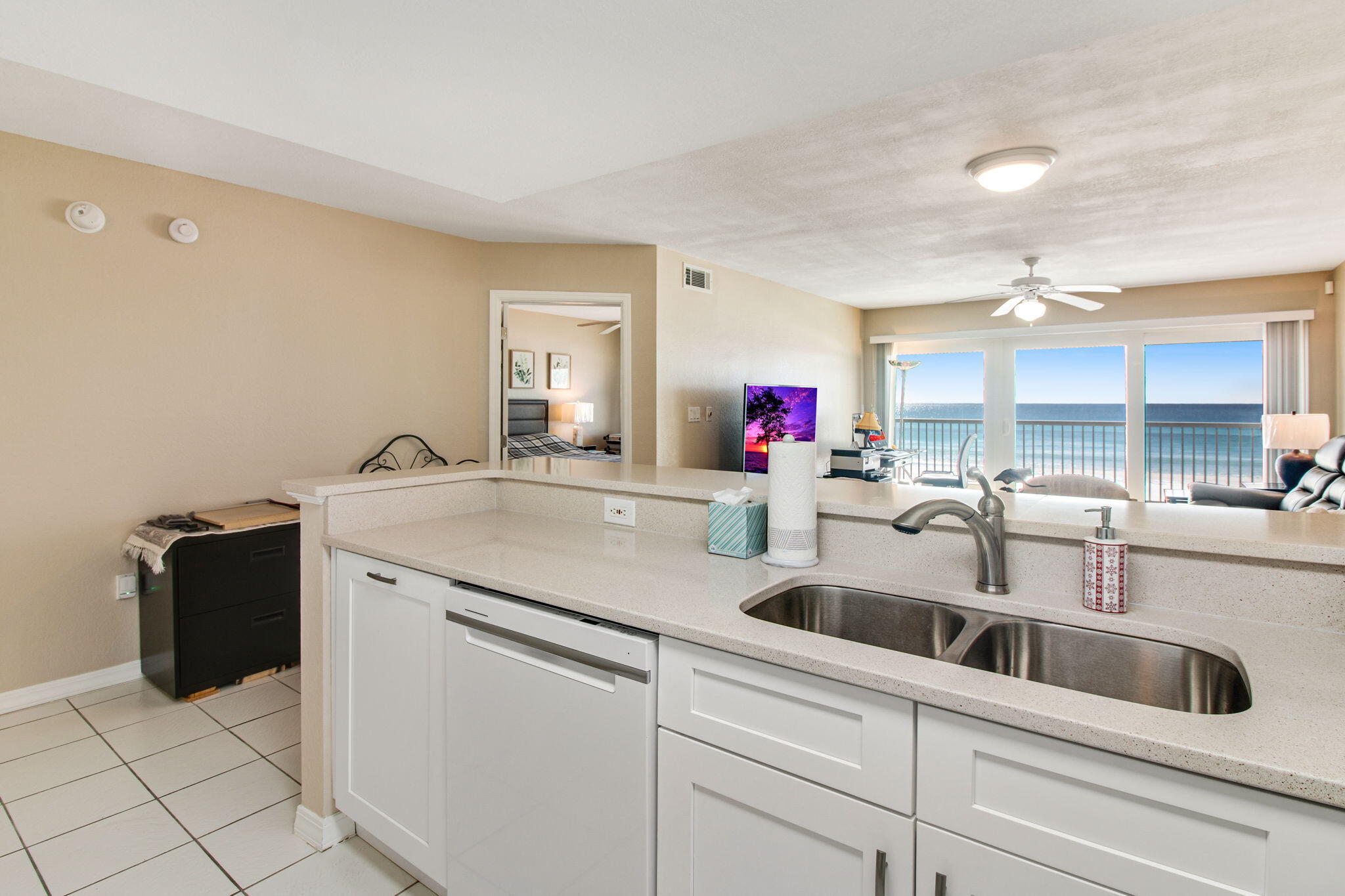 ISLANDER BEACH RESORT CONDO - Residential