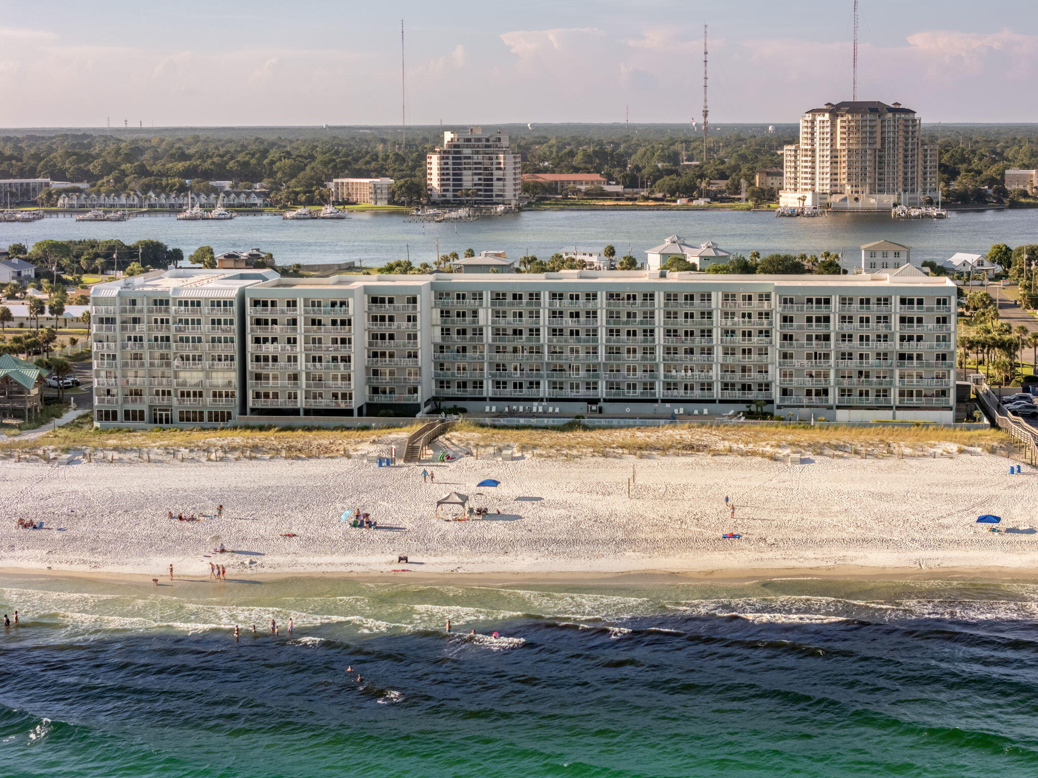 ISLANDER BEACH RESORT CONDO - Residential