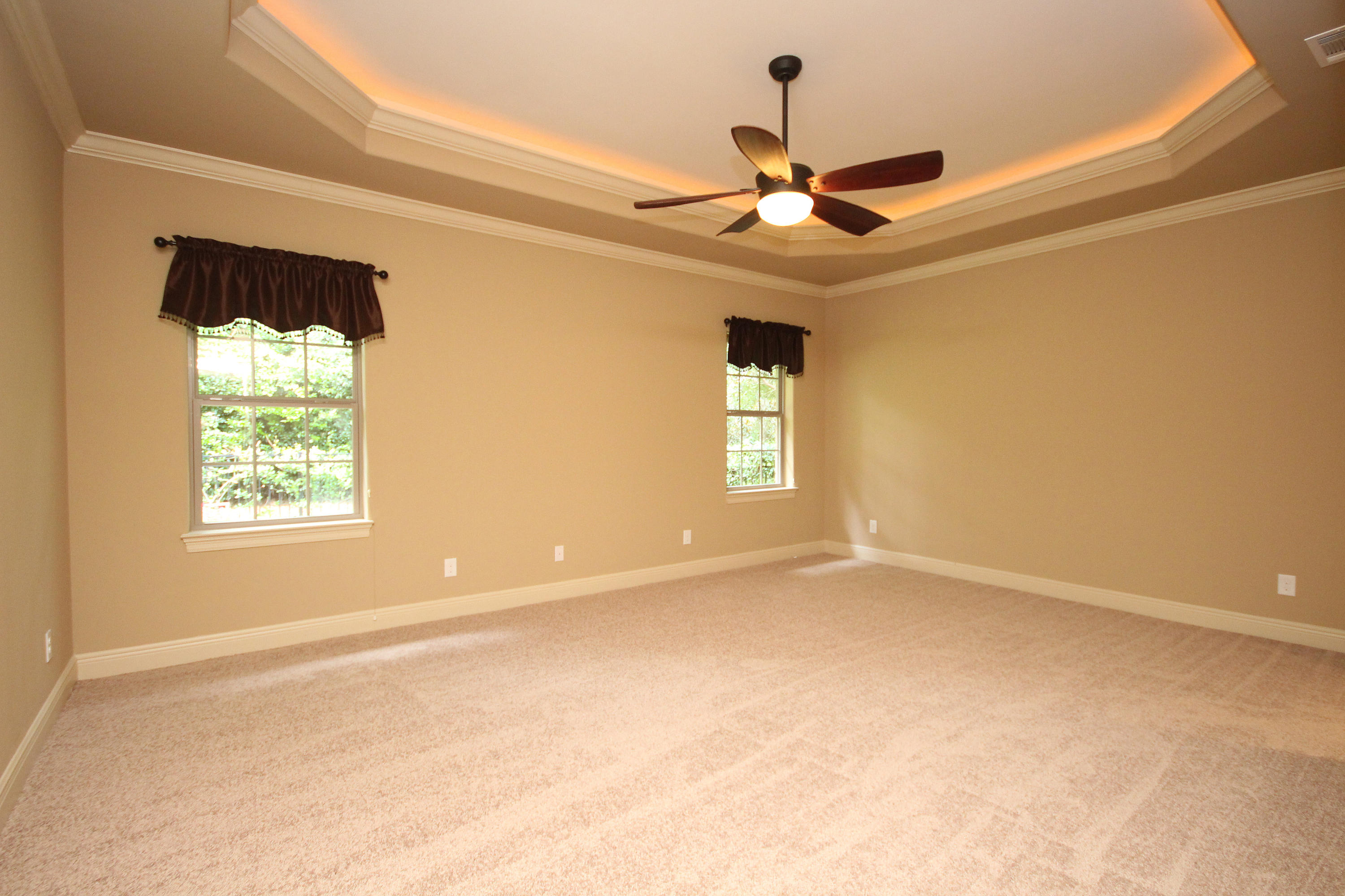 CLAIRES VINEYARD - Residential