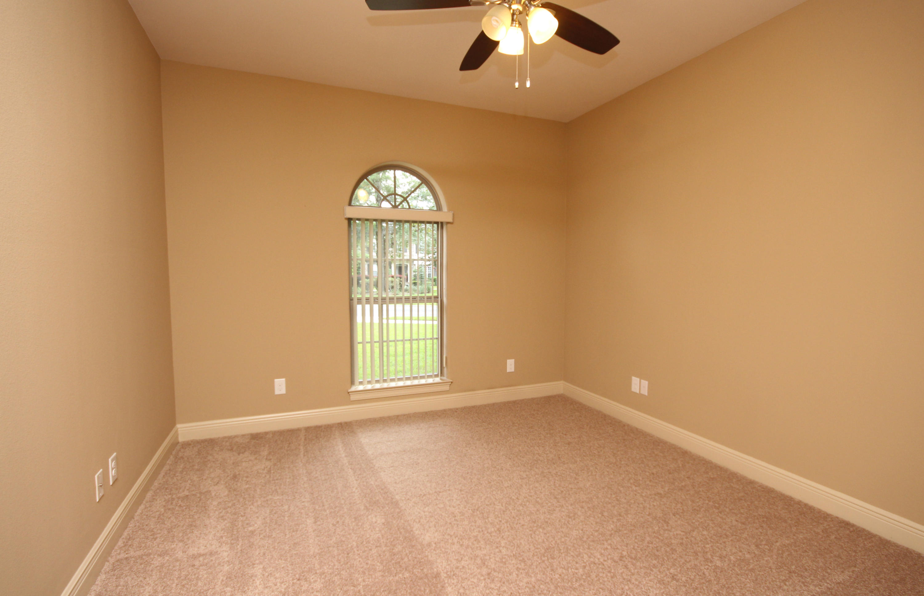 CLAIRES VINEYARD - Residential