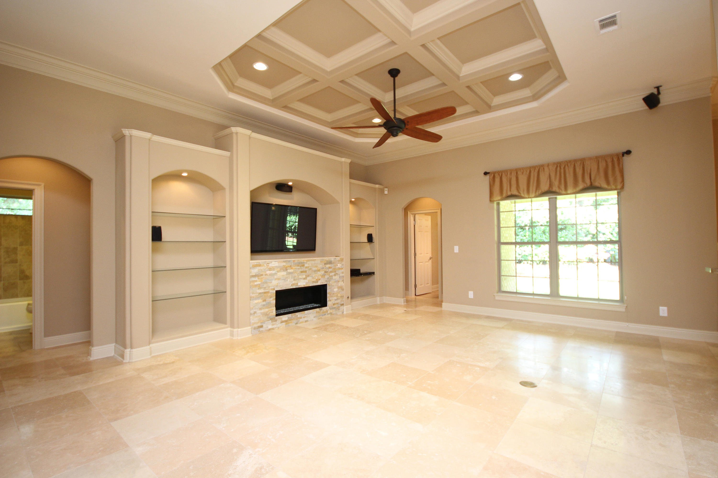 CLAIRES VINEYARD - Residential