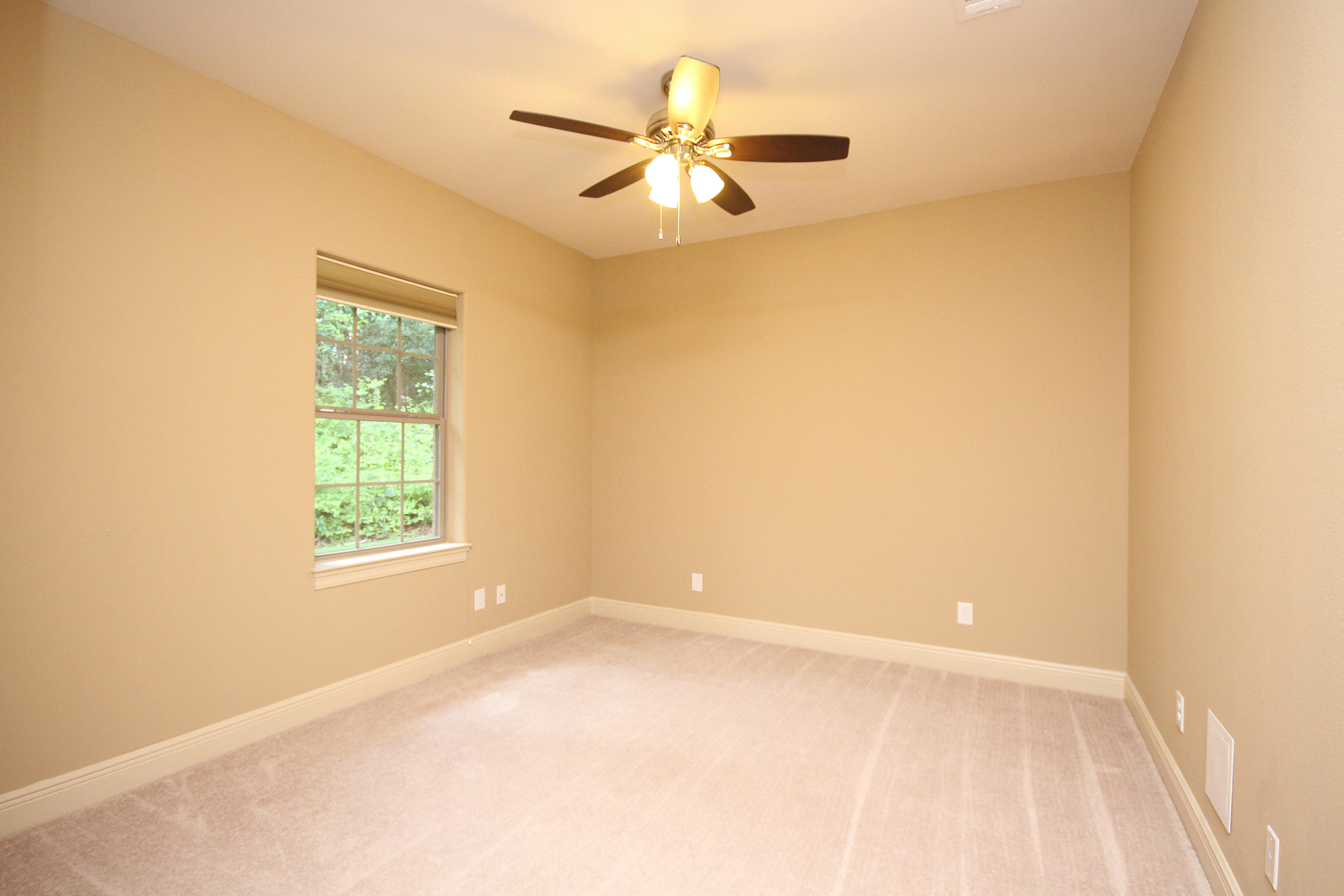 CLAIRES VINEYARD - Residential