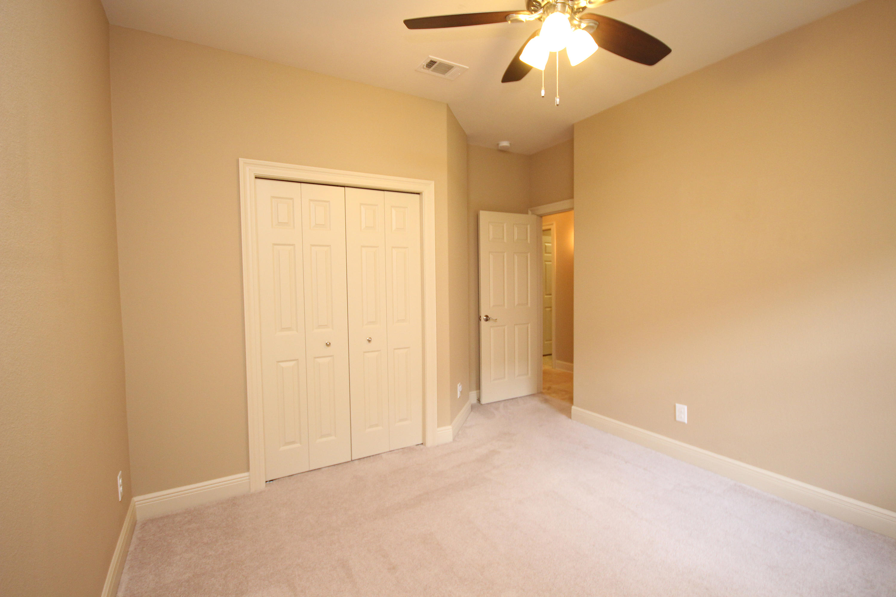 CLAIRES VINEYARD - Residential