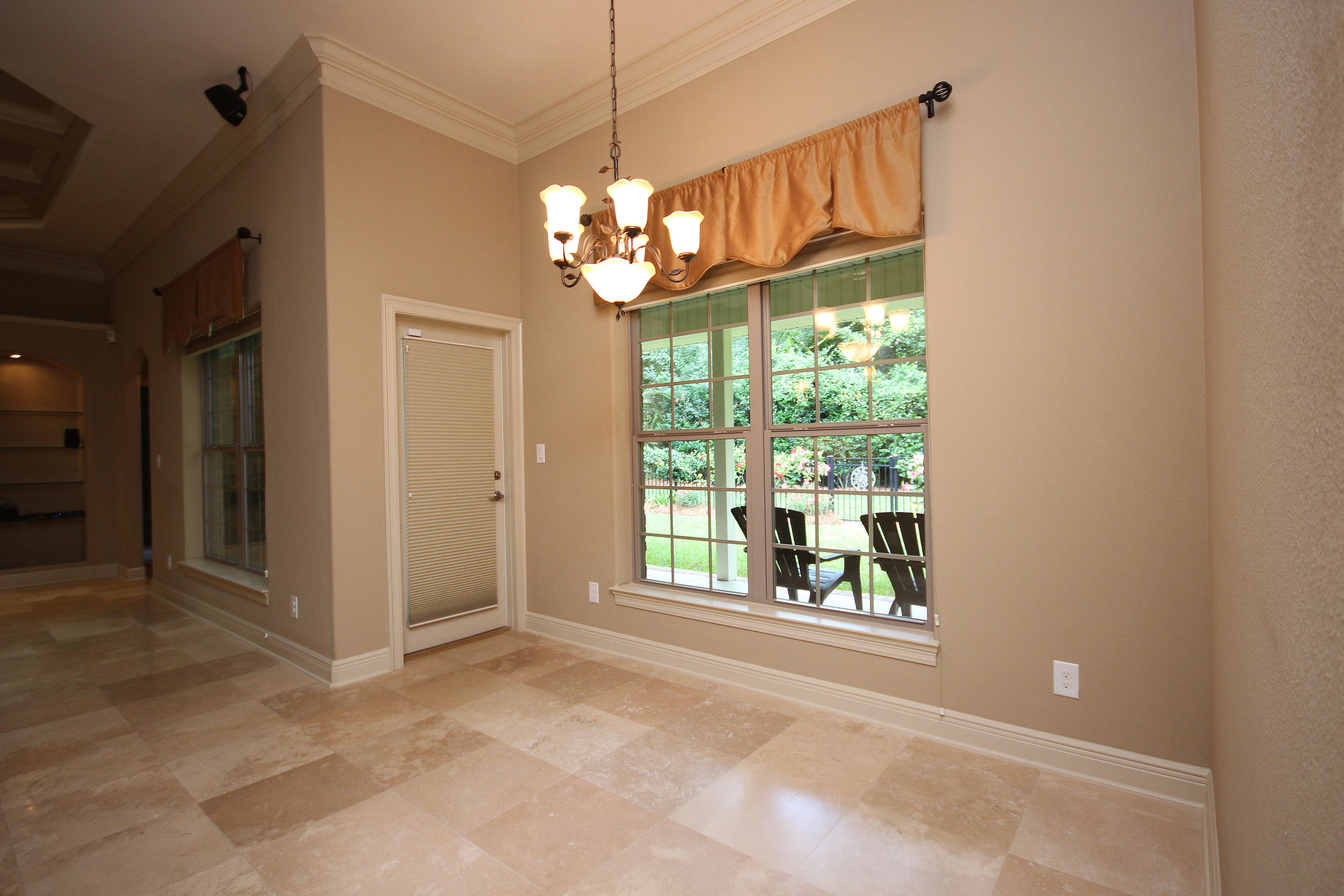 CLAIRES VINEYARD - Residential