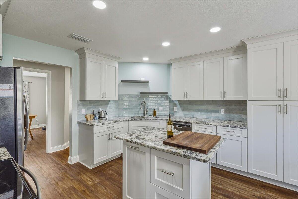 WESTVIEW EST PH IV - Residential