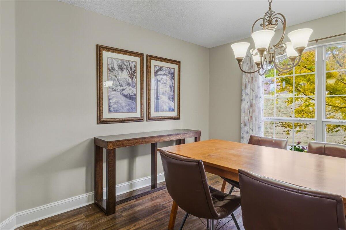 WESTVIEW EST PH IV - Residential