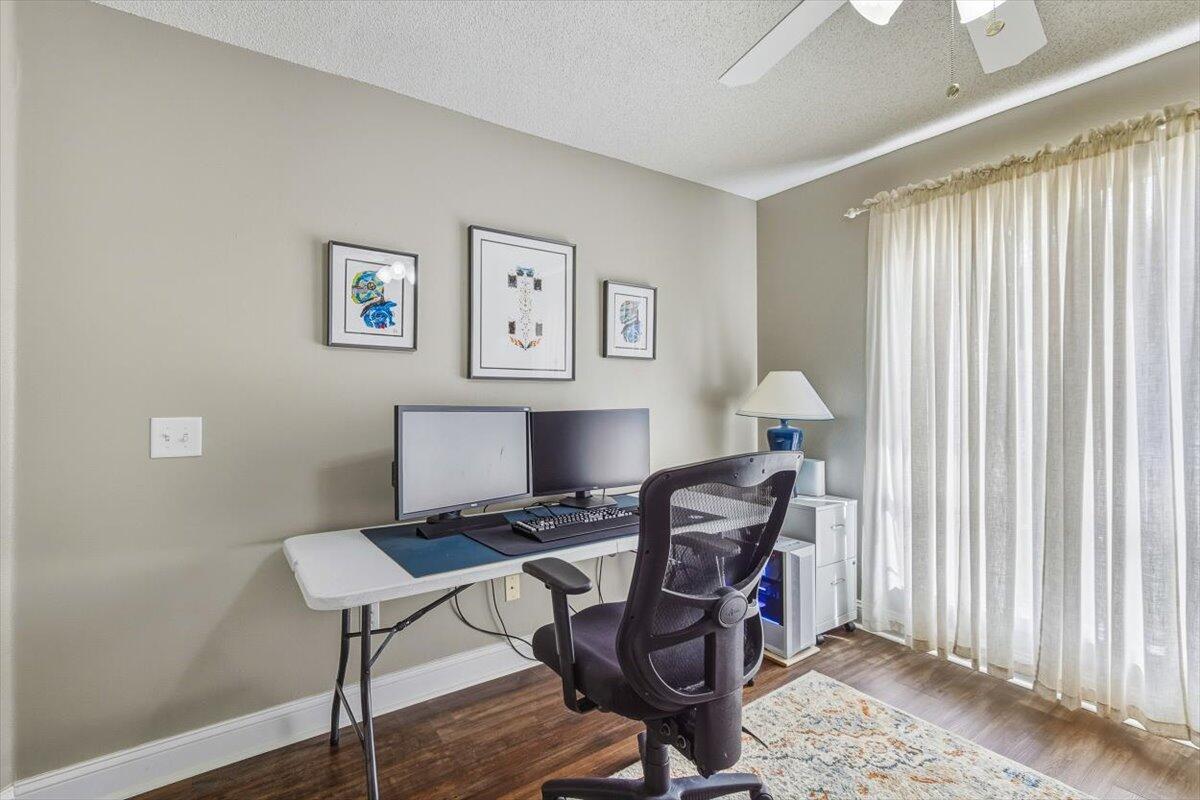 WESTVIEW EST PH IV - Residential