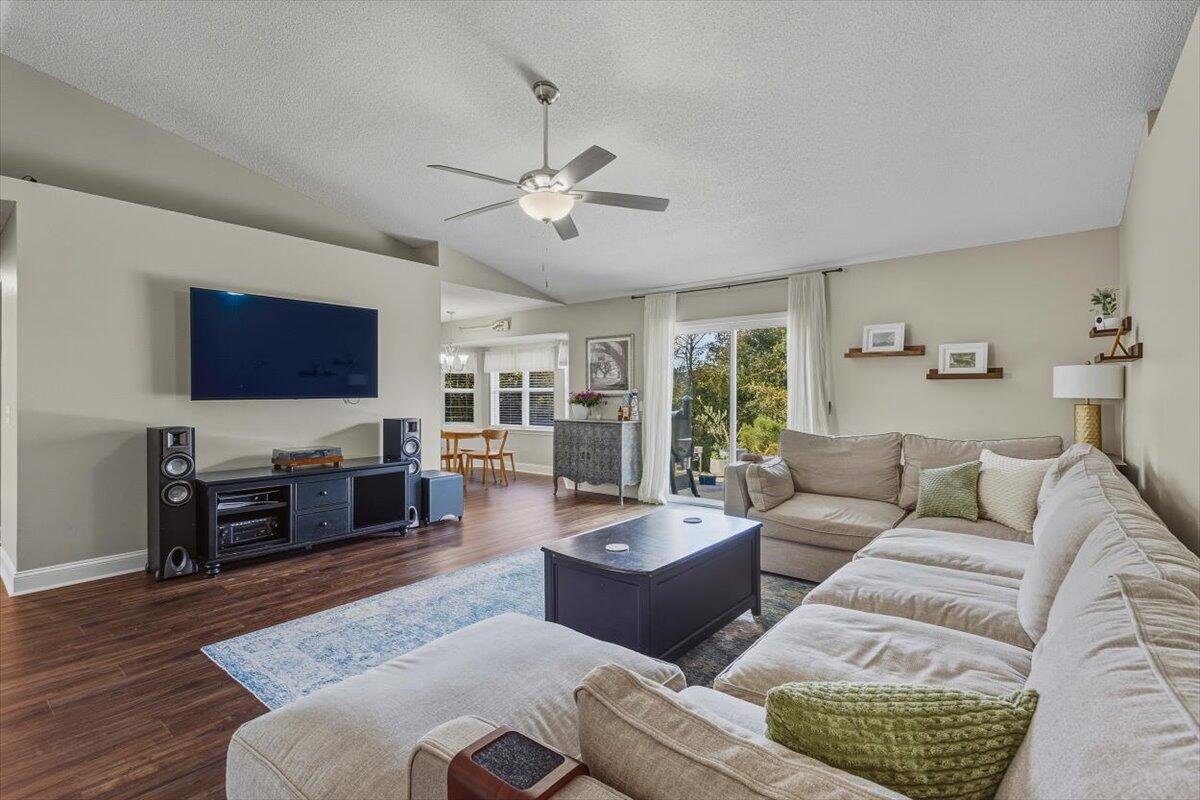 WESTVIEW EST PH IV - Residential