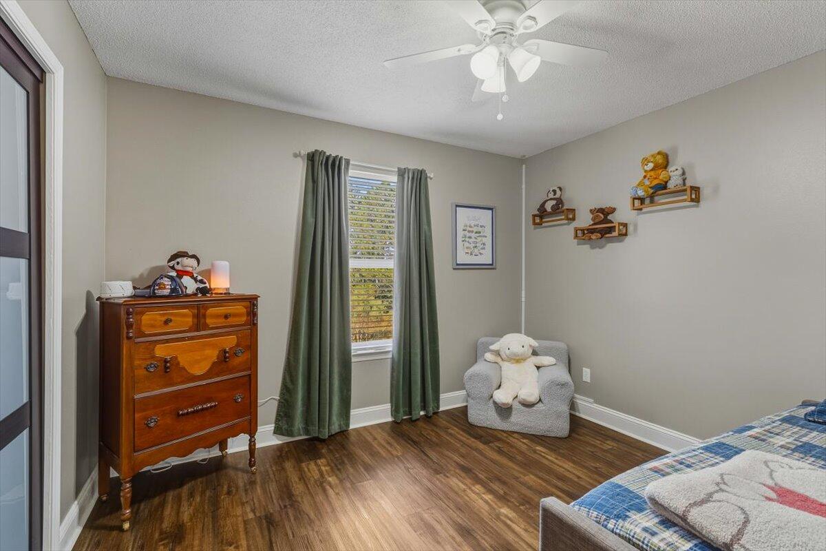 WESTVIEW EST PH IV - Residential