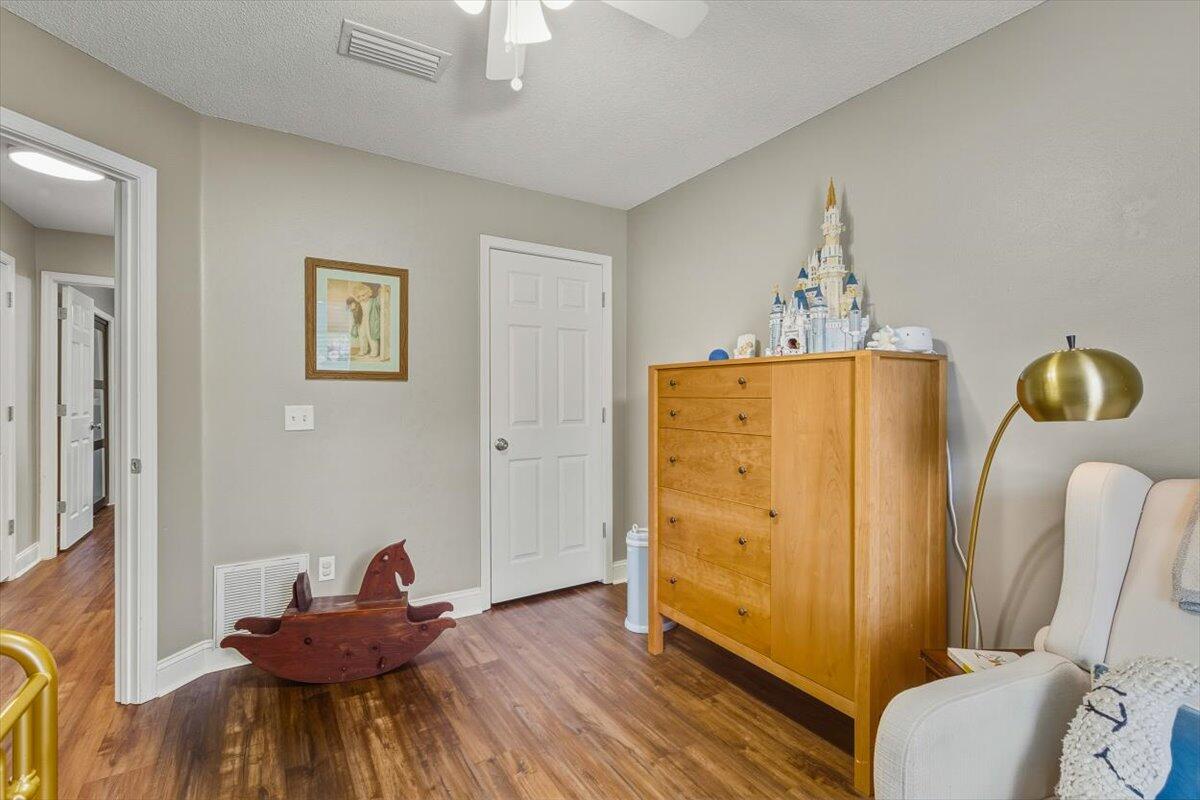 WESTVIEW EST PH IV - Residential