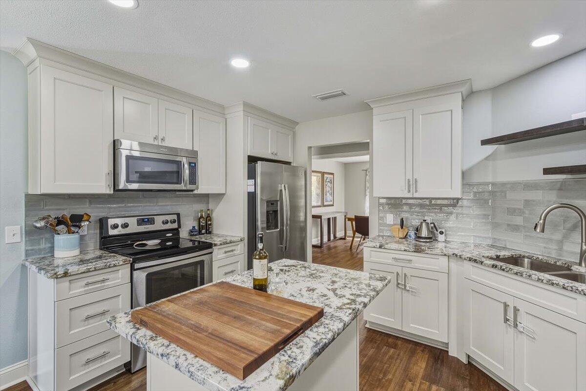 WESTVIEW EST PH IV - Residential