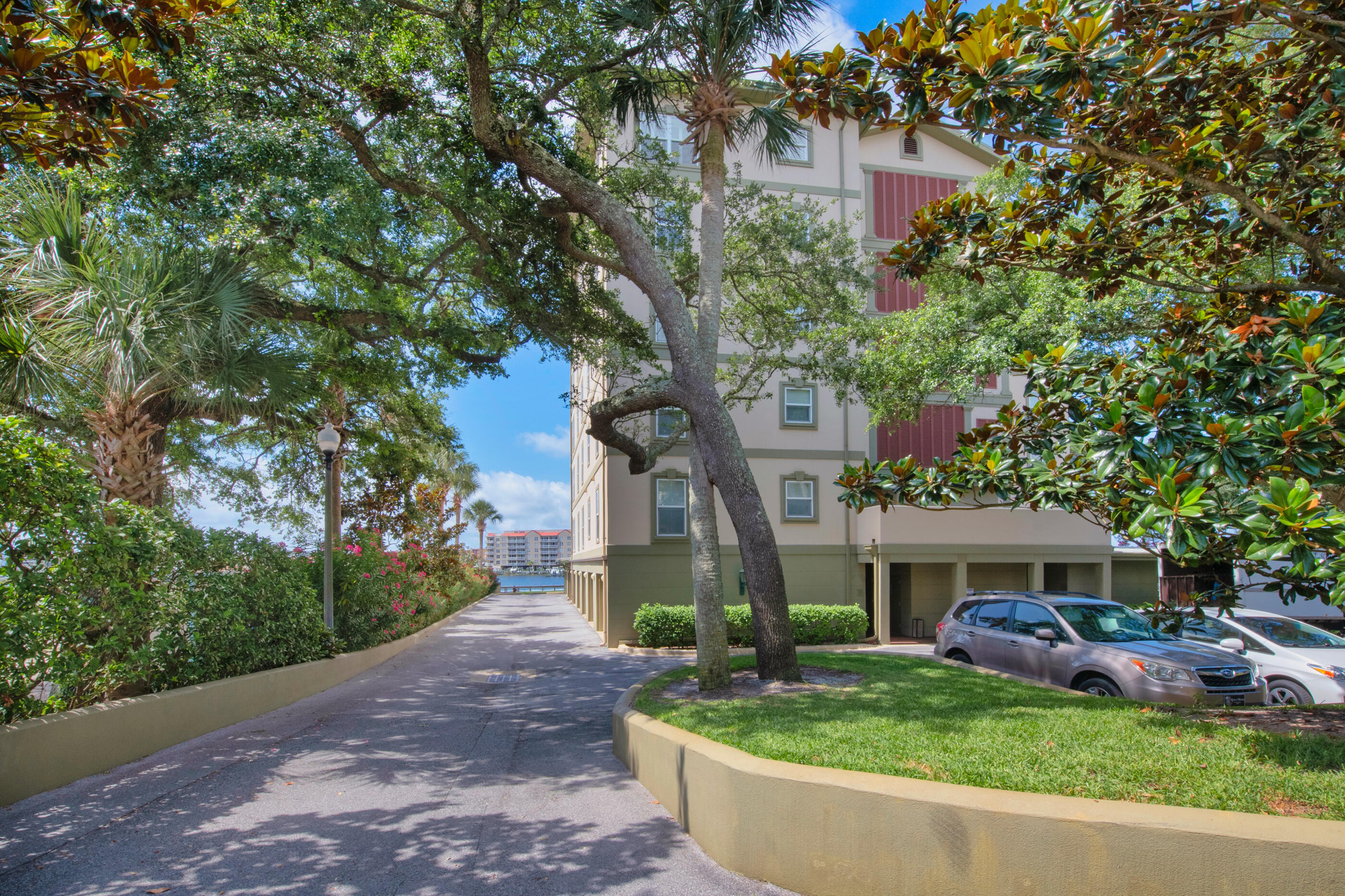 SAILWATCH LANDING - Residential