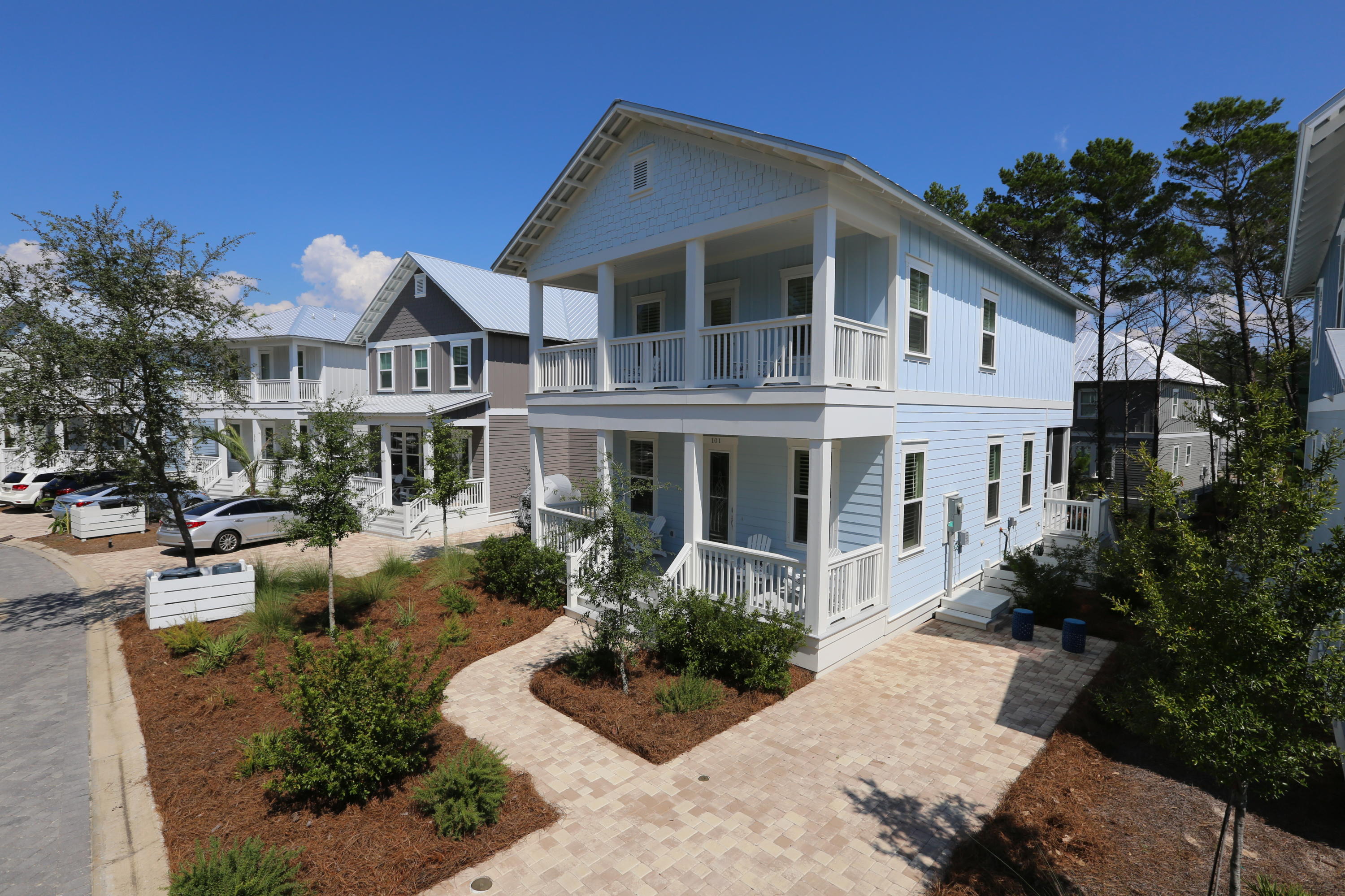 HIGHLAND PARKS - Residential