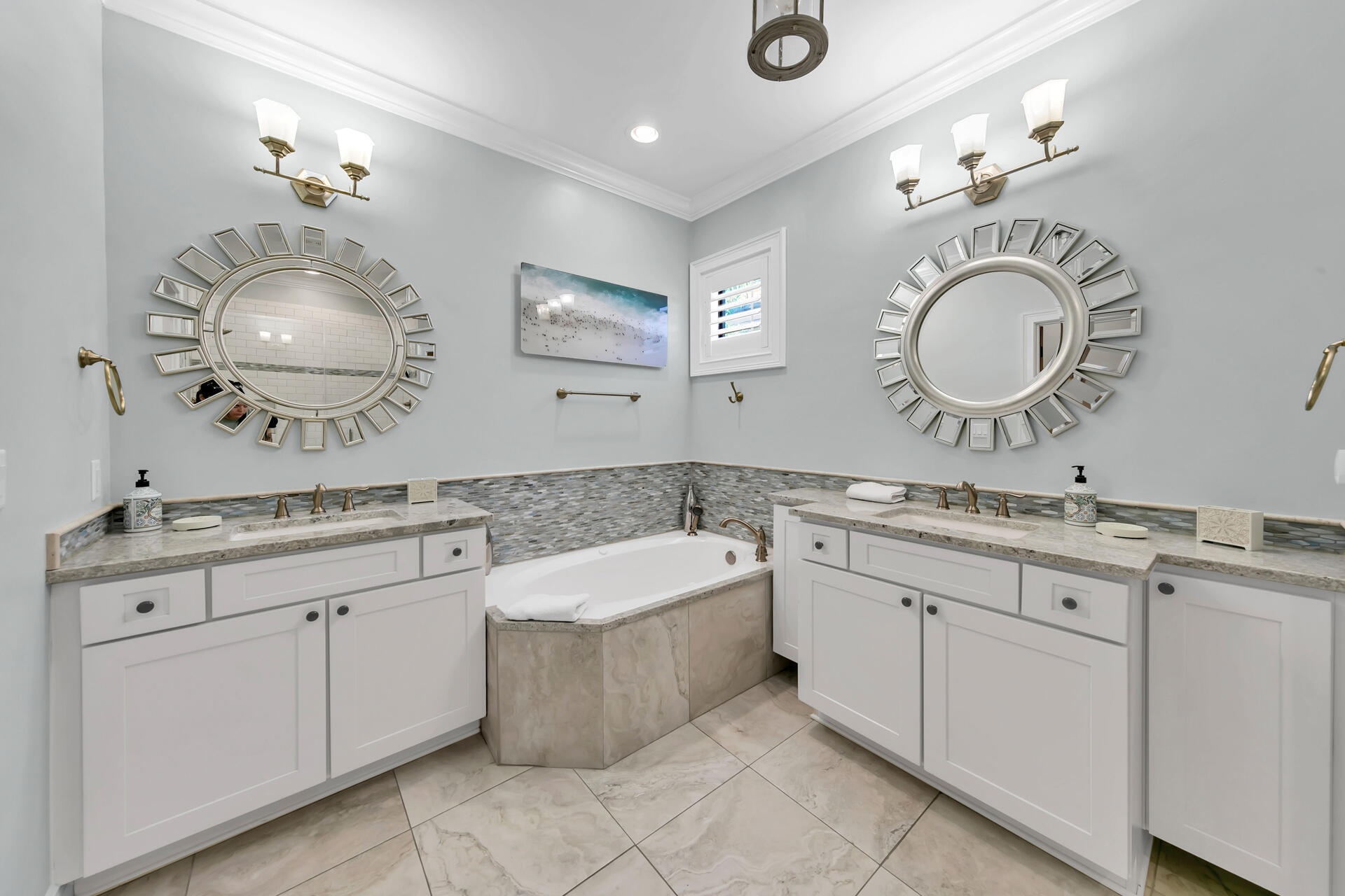 Villa Lago - Residential