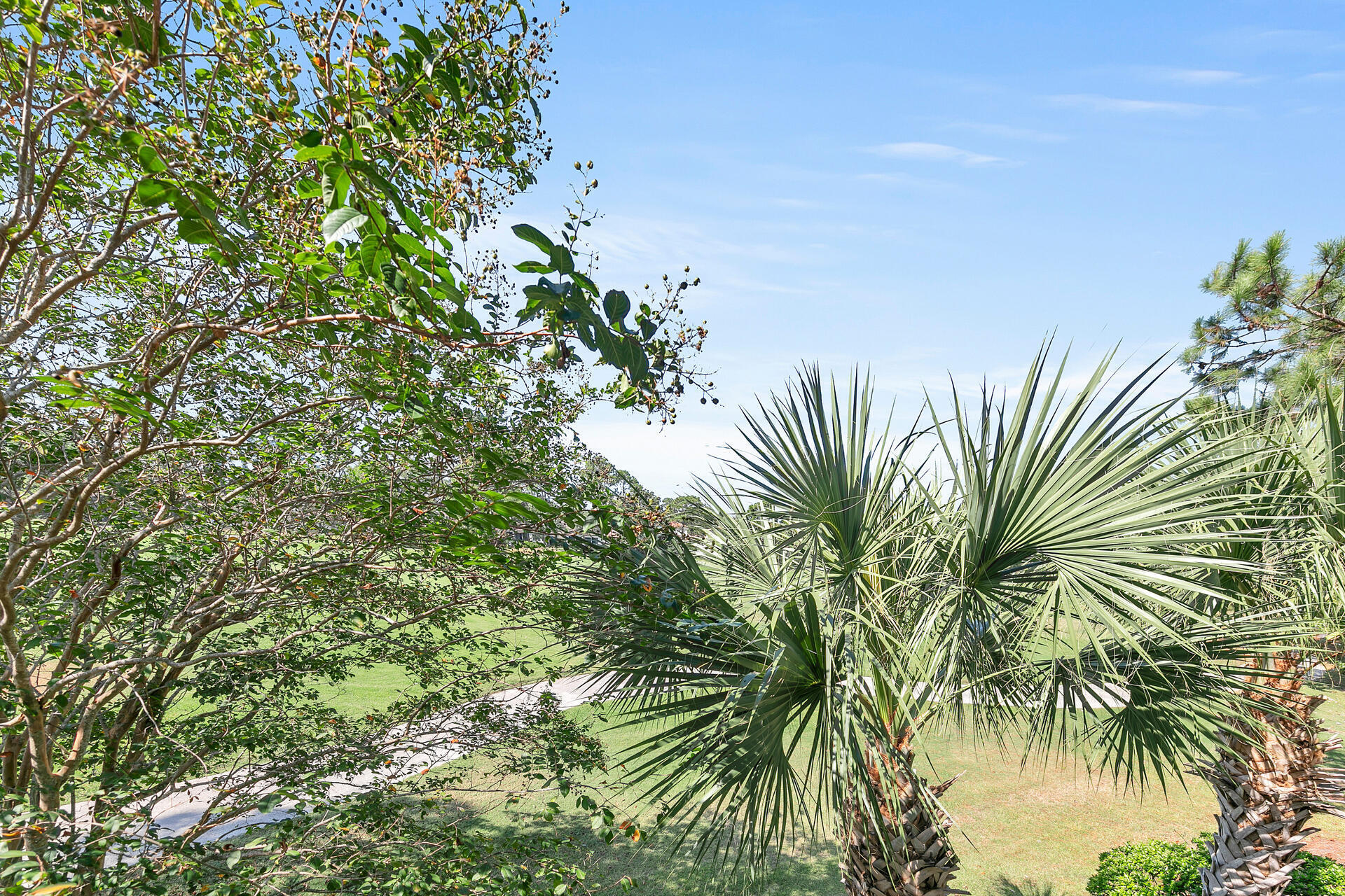 Villa Lago - Residential