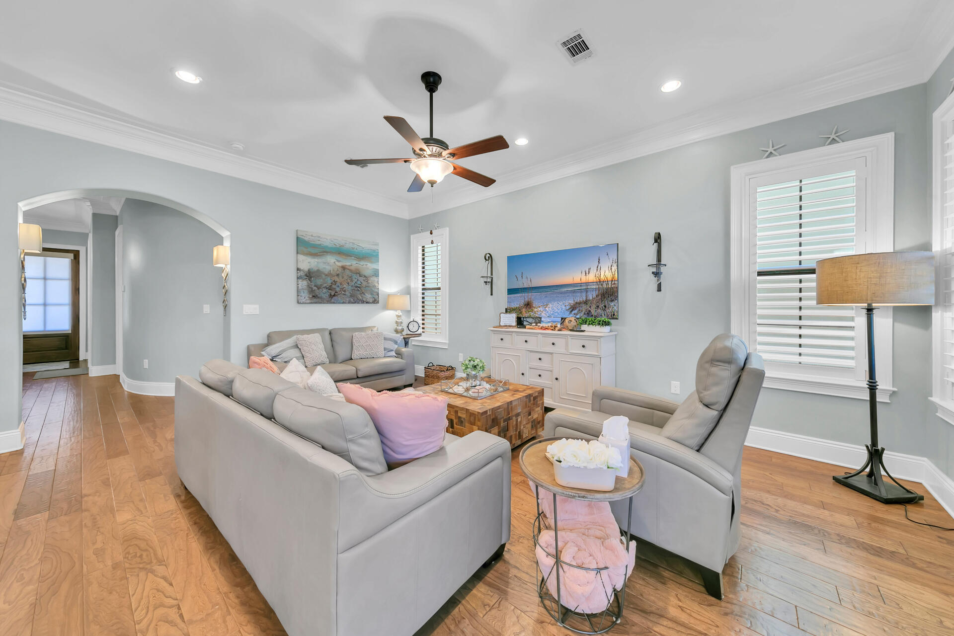 Villa Lago - Residential