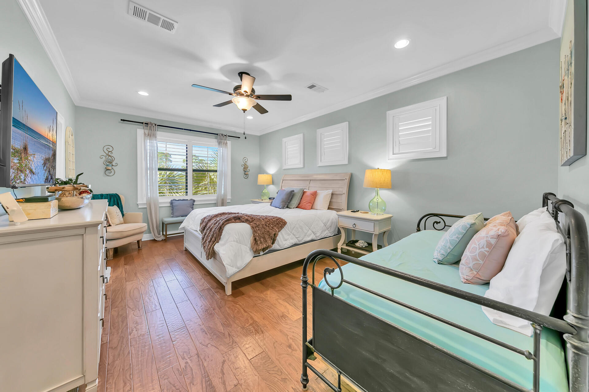 Villa Lago - Residential