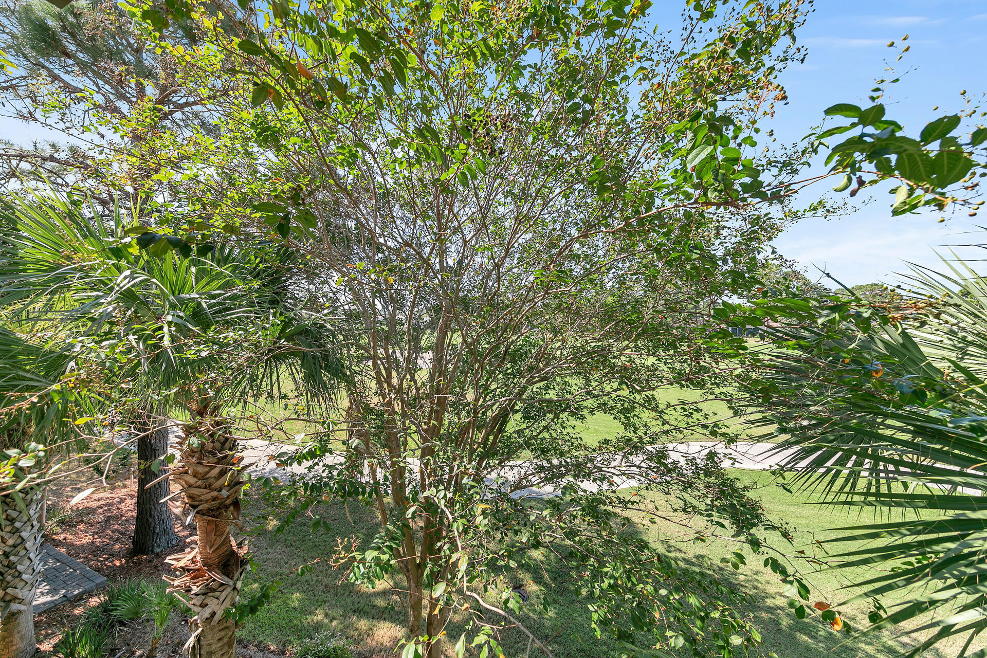 Villa Lago - Residential