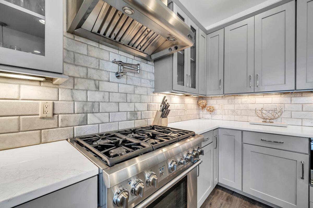 GRAYTON BEACH - Residential