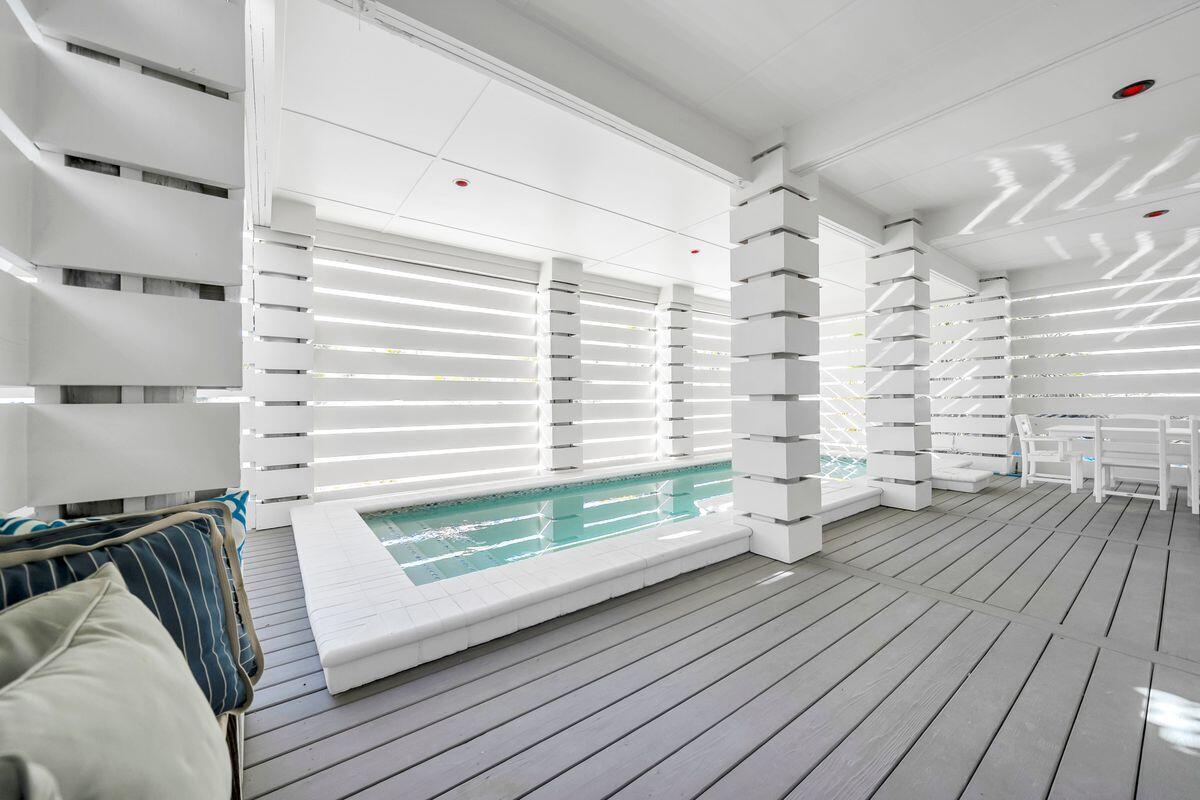 GRAYTON BEACH - Residential