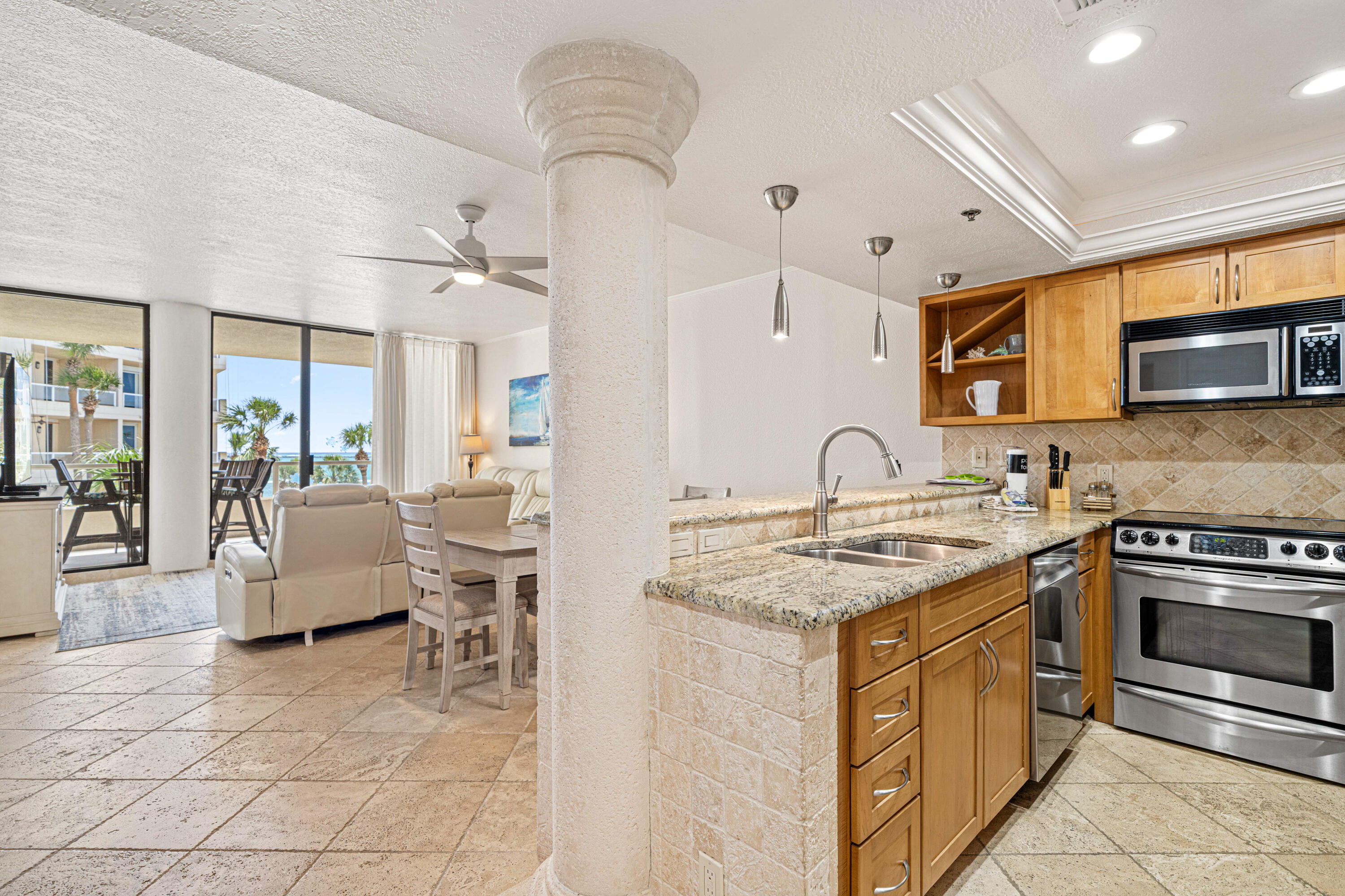 EAST PASS TOWERS CONDOMINIUM, PHASE 1 - Residential