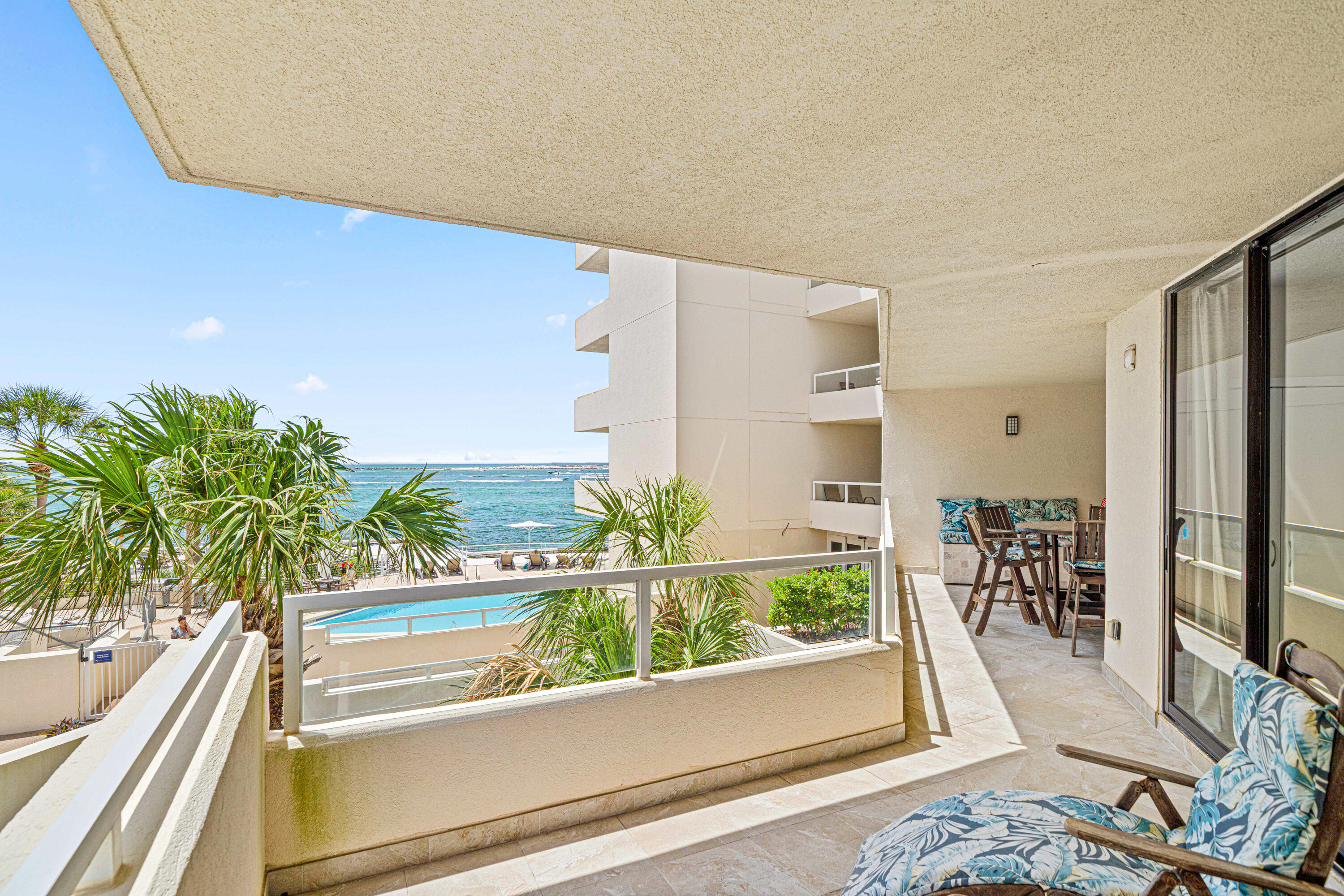 EAST PASS TOWERS CONDOMINIUM, PHASE 1 - Residential