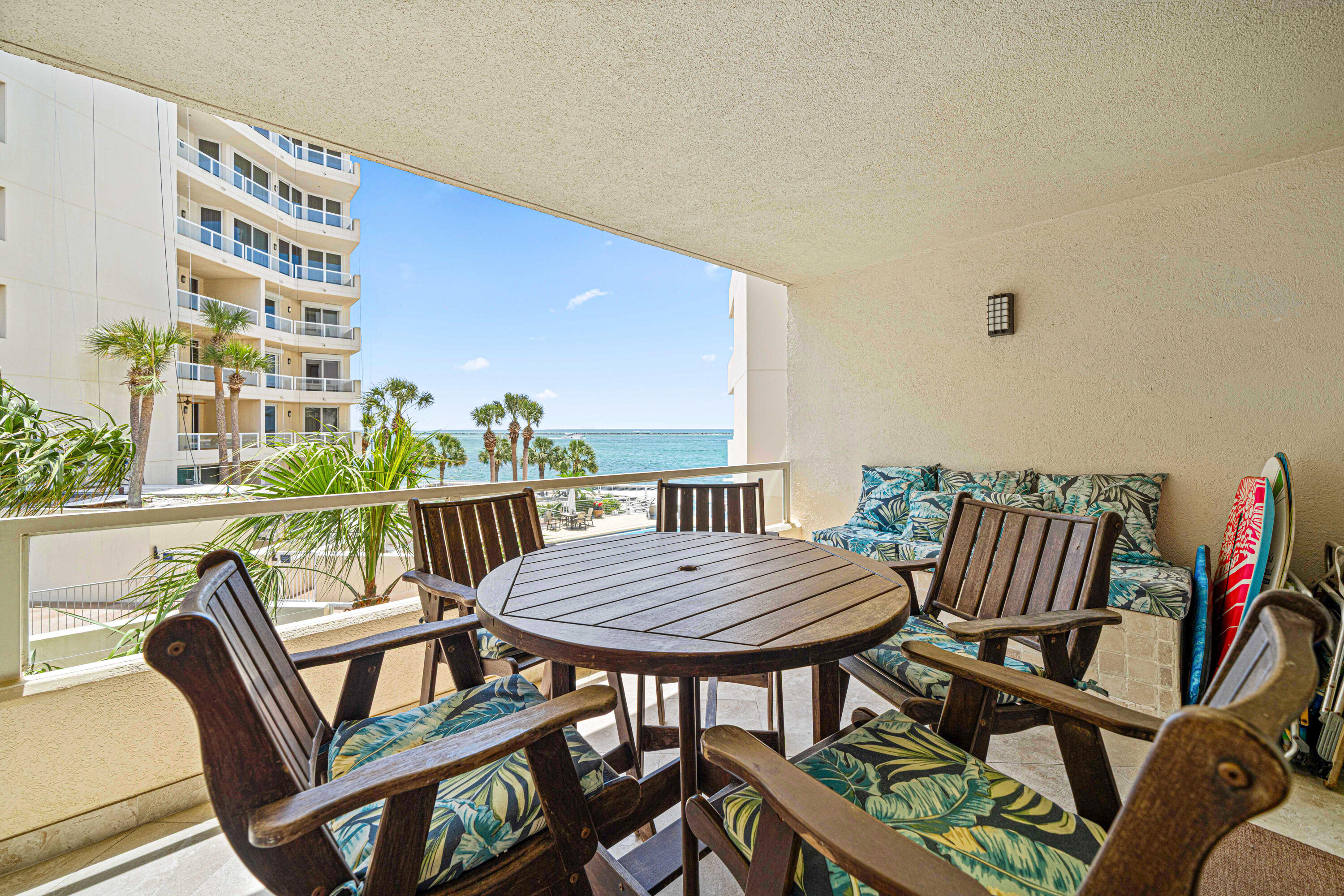 EAST PASS TOWERS CONDOMINIUM, PHASE 1 - Residential