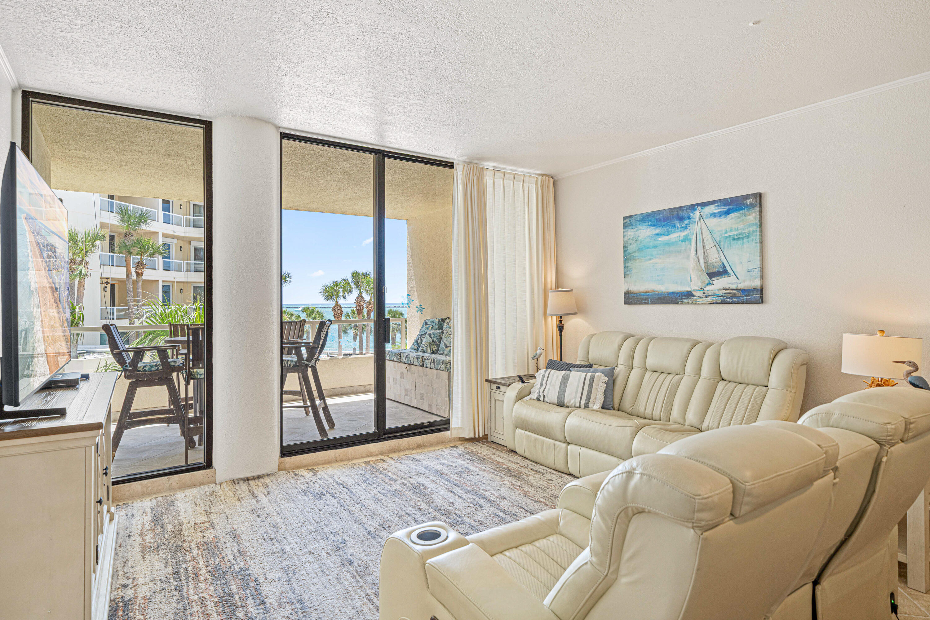 EAST PASS TOWERS CONDOMINIUM, PHASE 1 - Residential