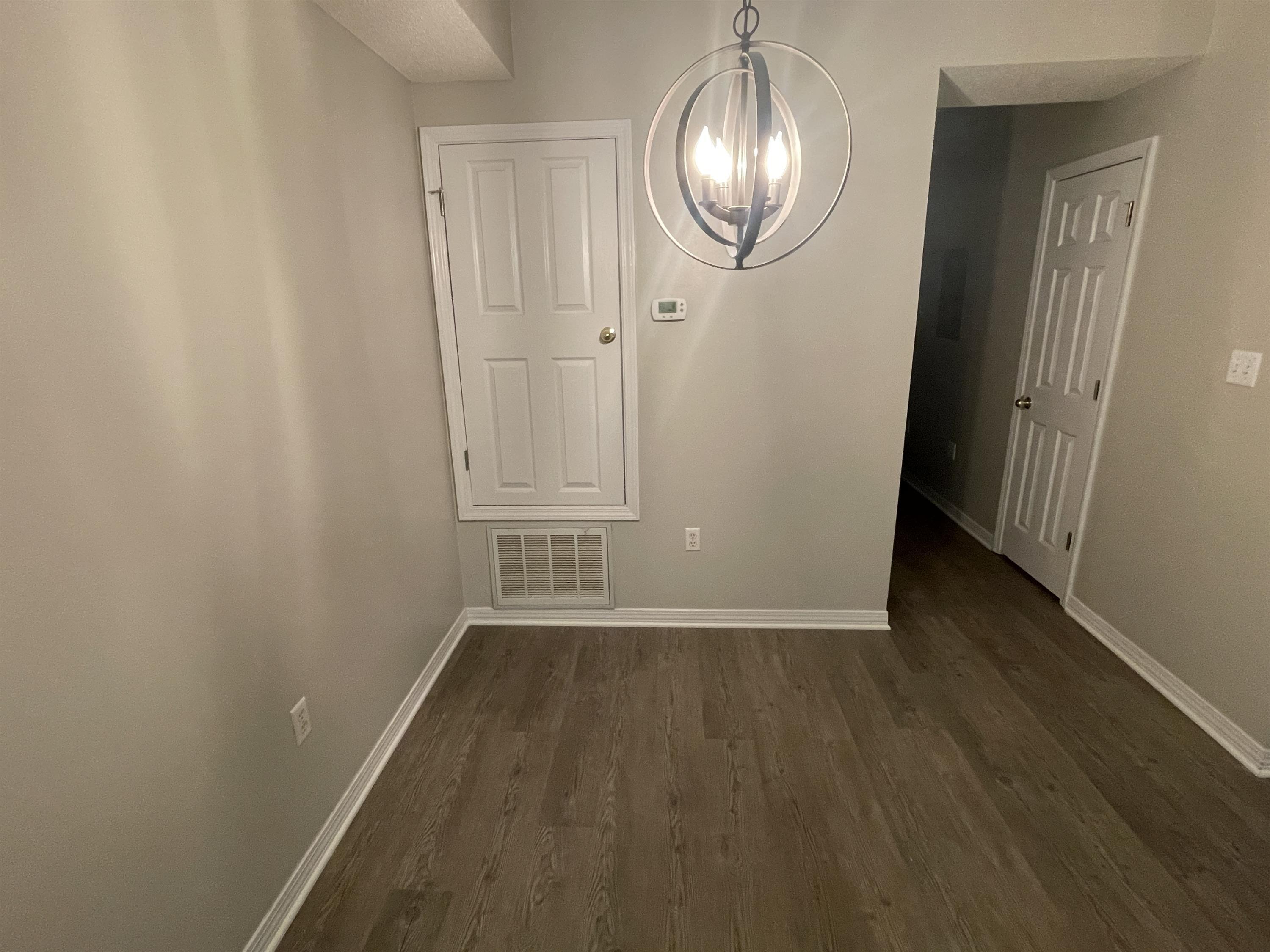 THE OAKS AT NICEVILLE - Residential Lease